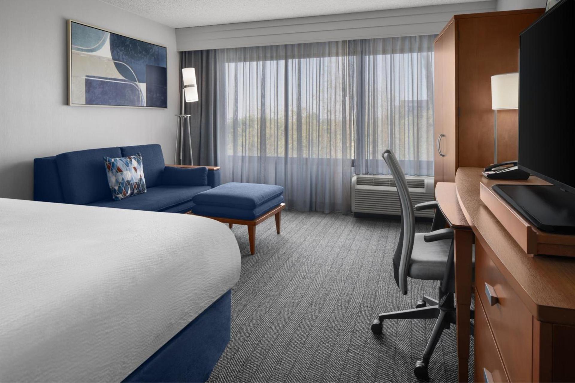 Courtyard by Marriott Cypress Anaheim / Orange County photo 7