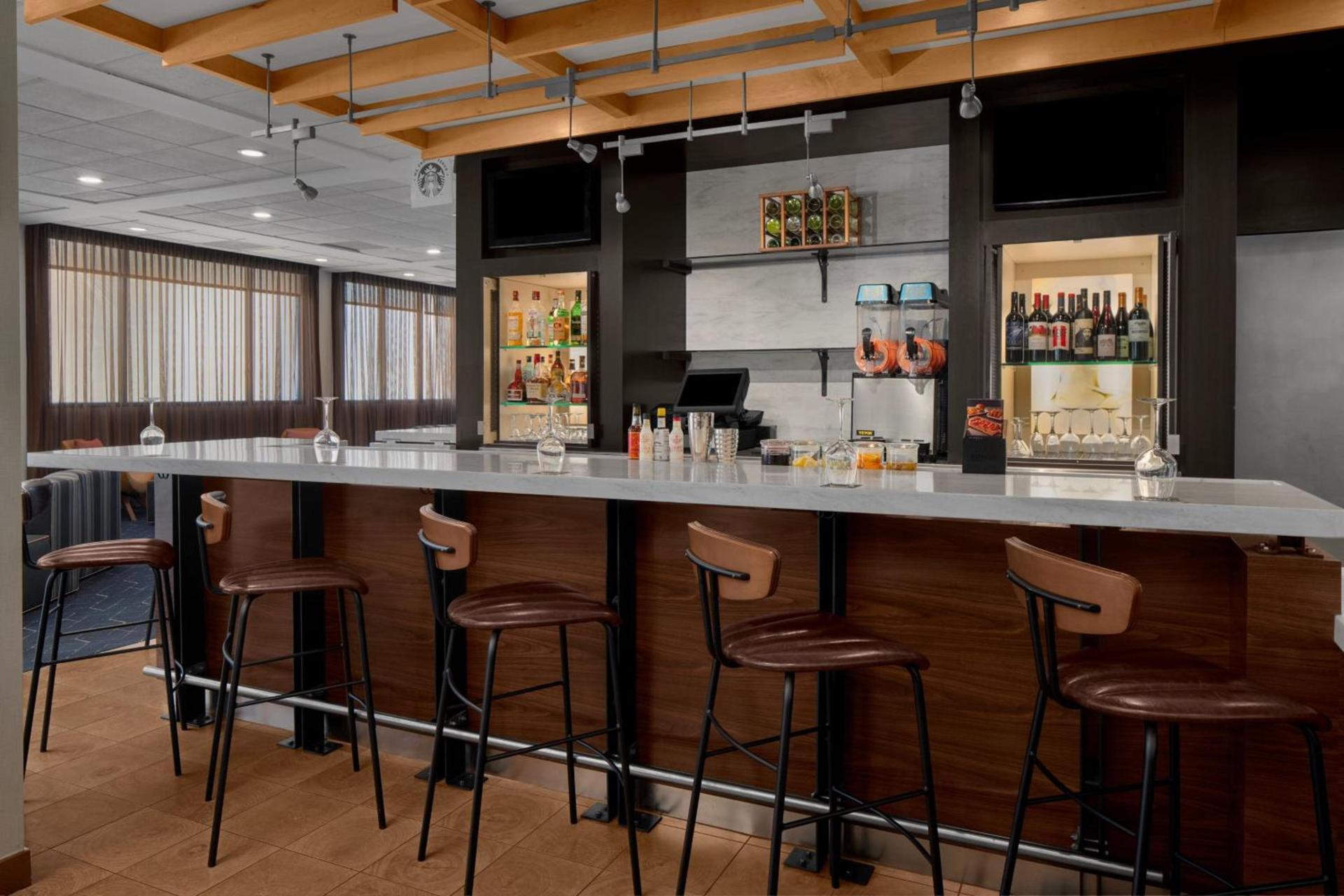 Courtyard by Marriott Cypress Anaheim / Orange County photo 26
