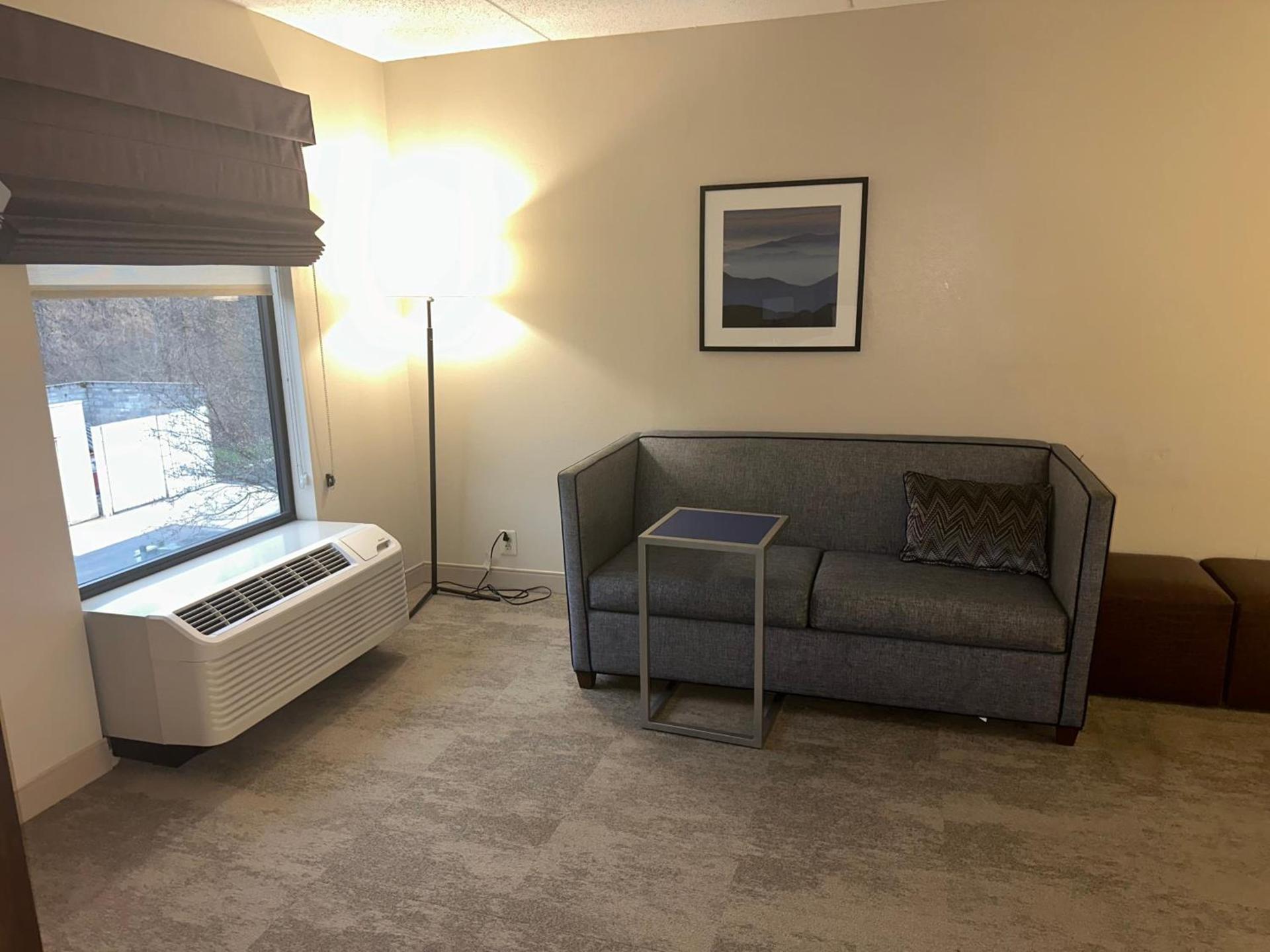 Hampton Inn Doylestown photo 51
