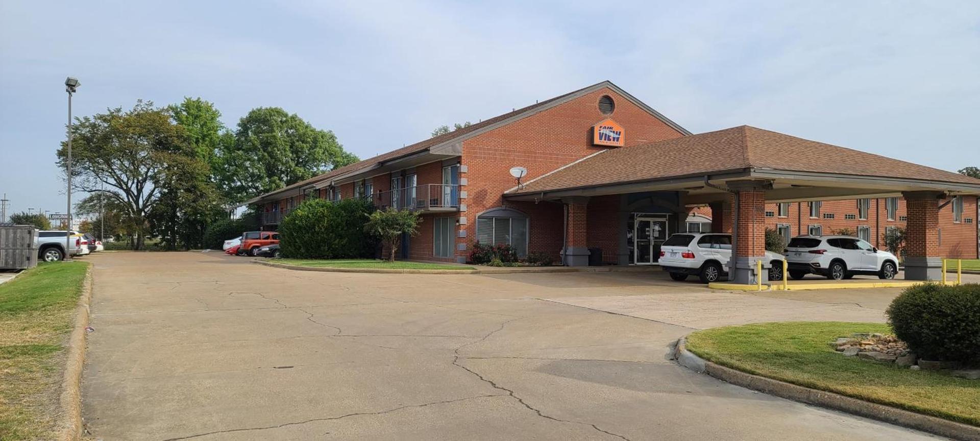 Fairview Inn & Suite photo 1