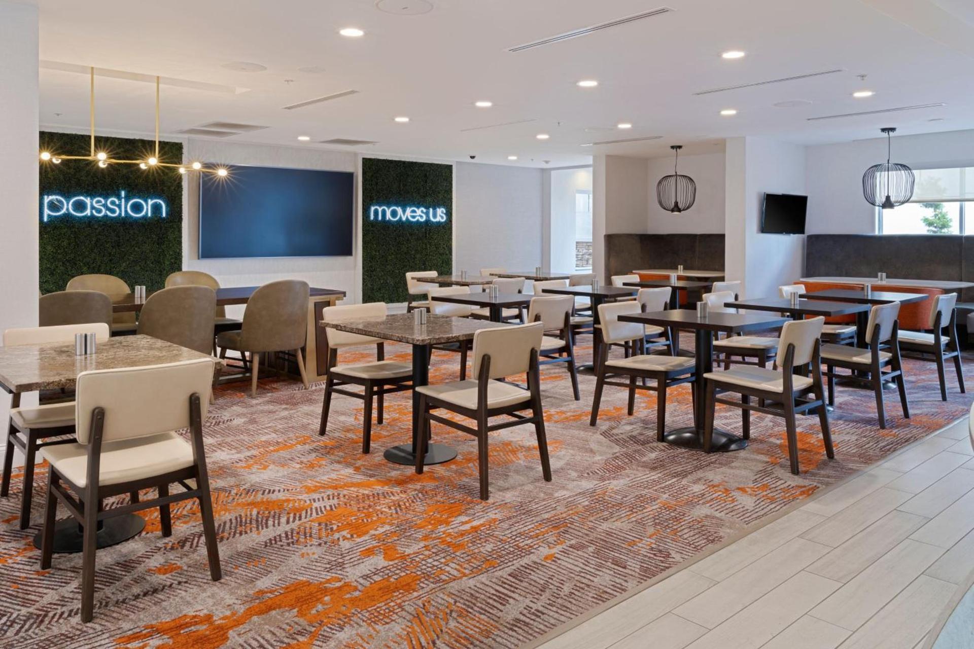 Courtyard by Marriott Sarasota at University Town Center photo 38