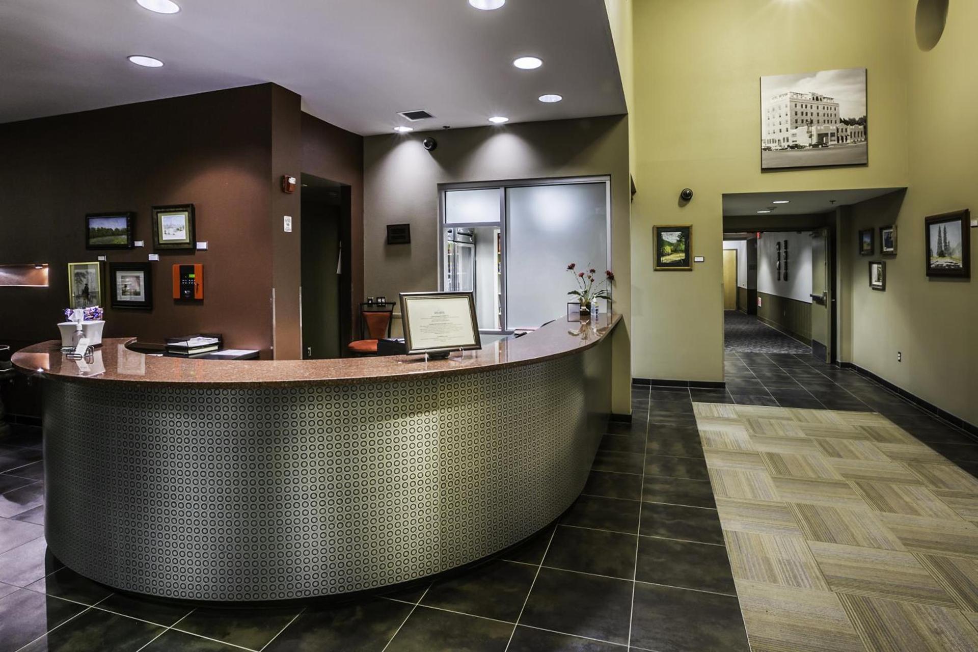 Spark by Hilton Artesia photo 23