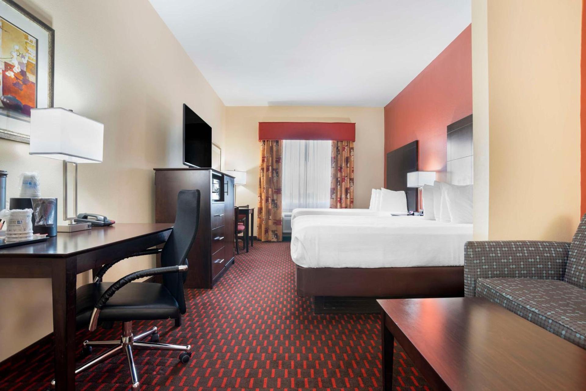 Best Western Plus Flowood Inn & Suites photo 14