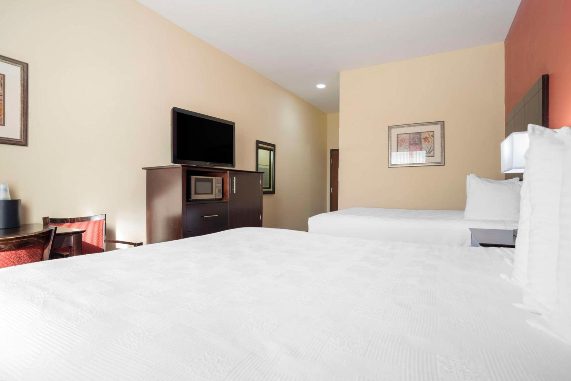 Best Western Plus Flowood Inn & Suites photo 19
