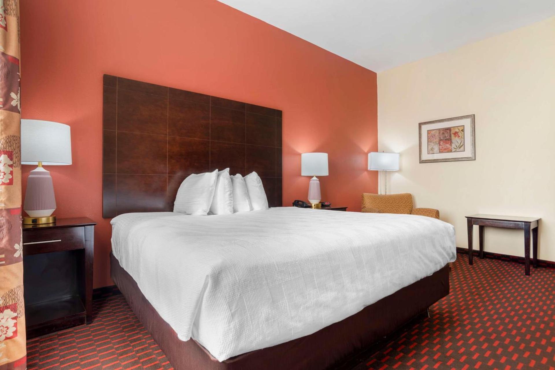 Best Western Plus Flowood Inn & Suites photo 6