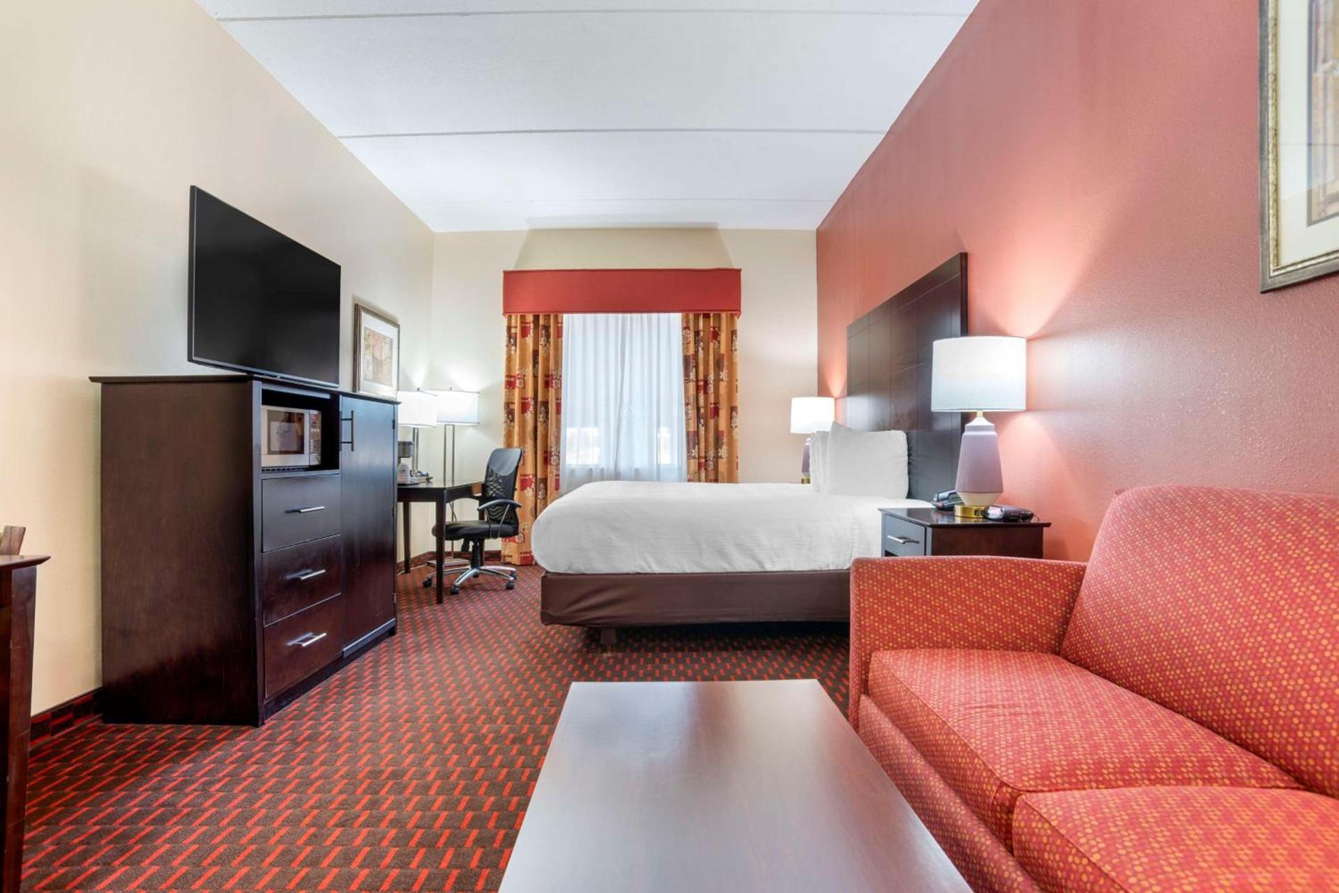 Best Western Plus Flowood Inn & Suites photo 27