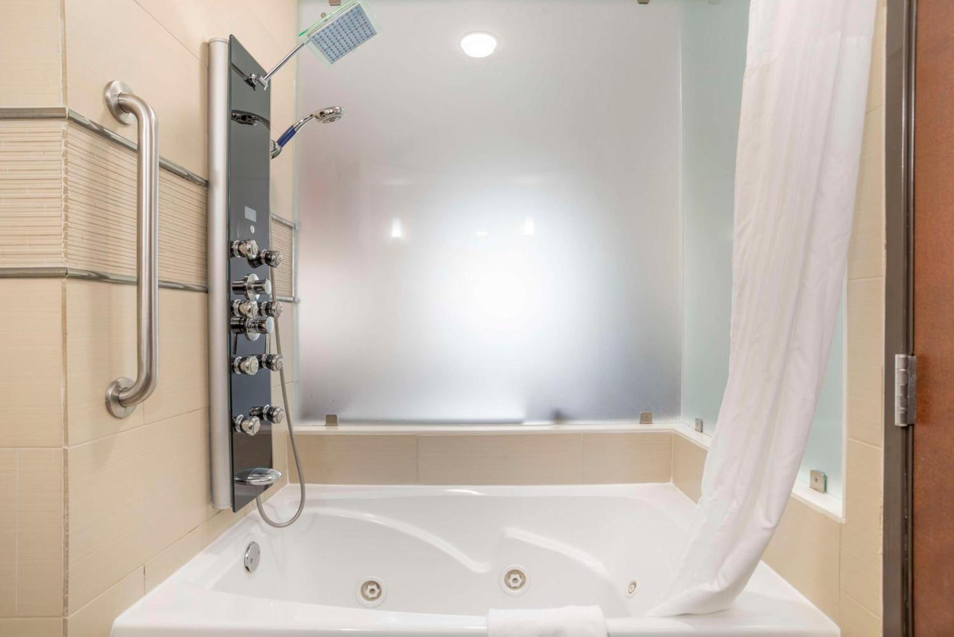 Best Western Plus Flowood Inn & Suites photo 28