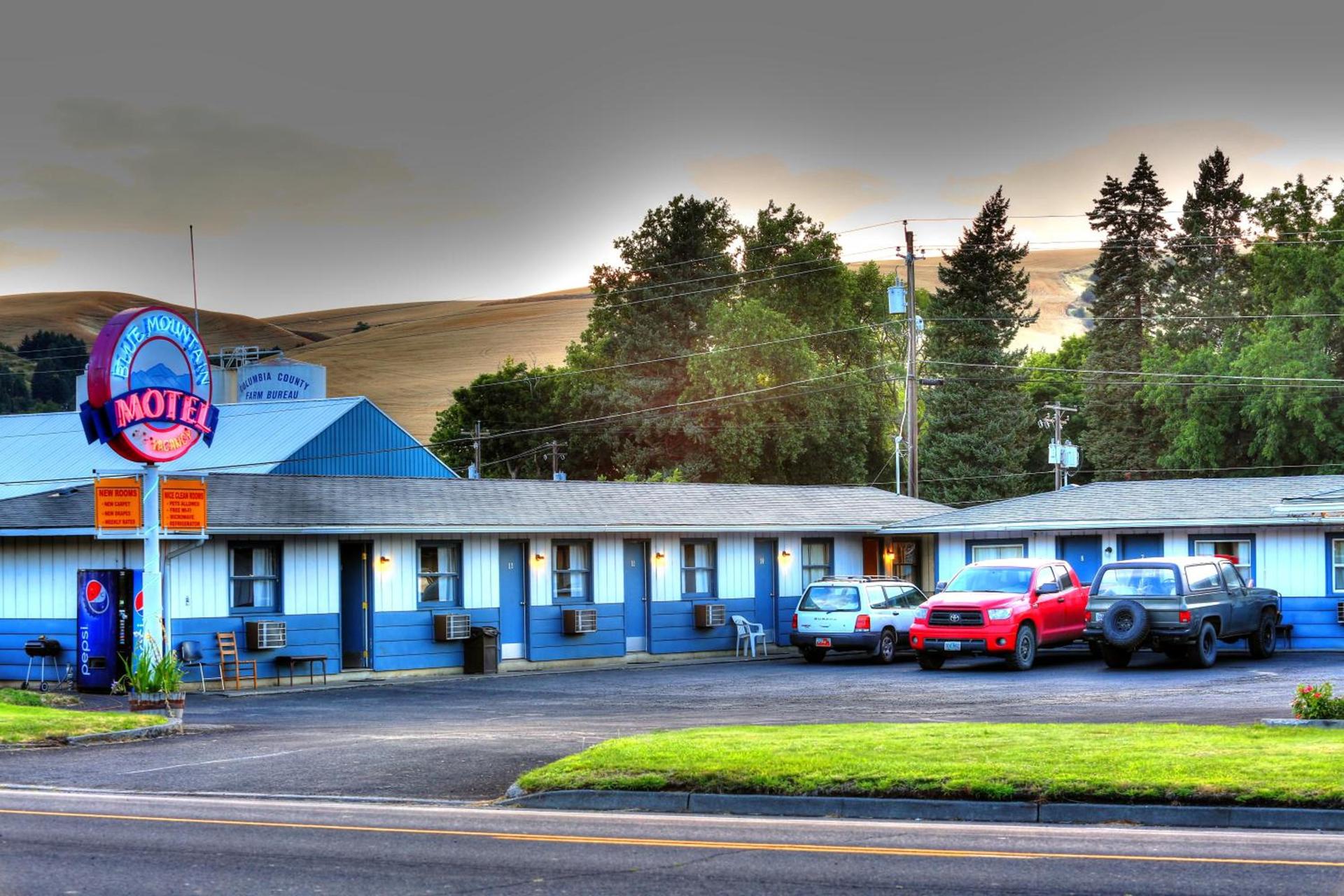 Blue Mountain Motel photo 12