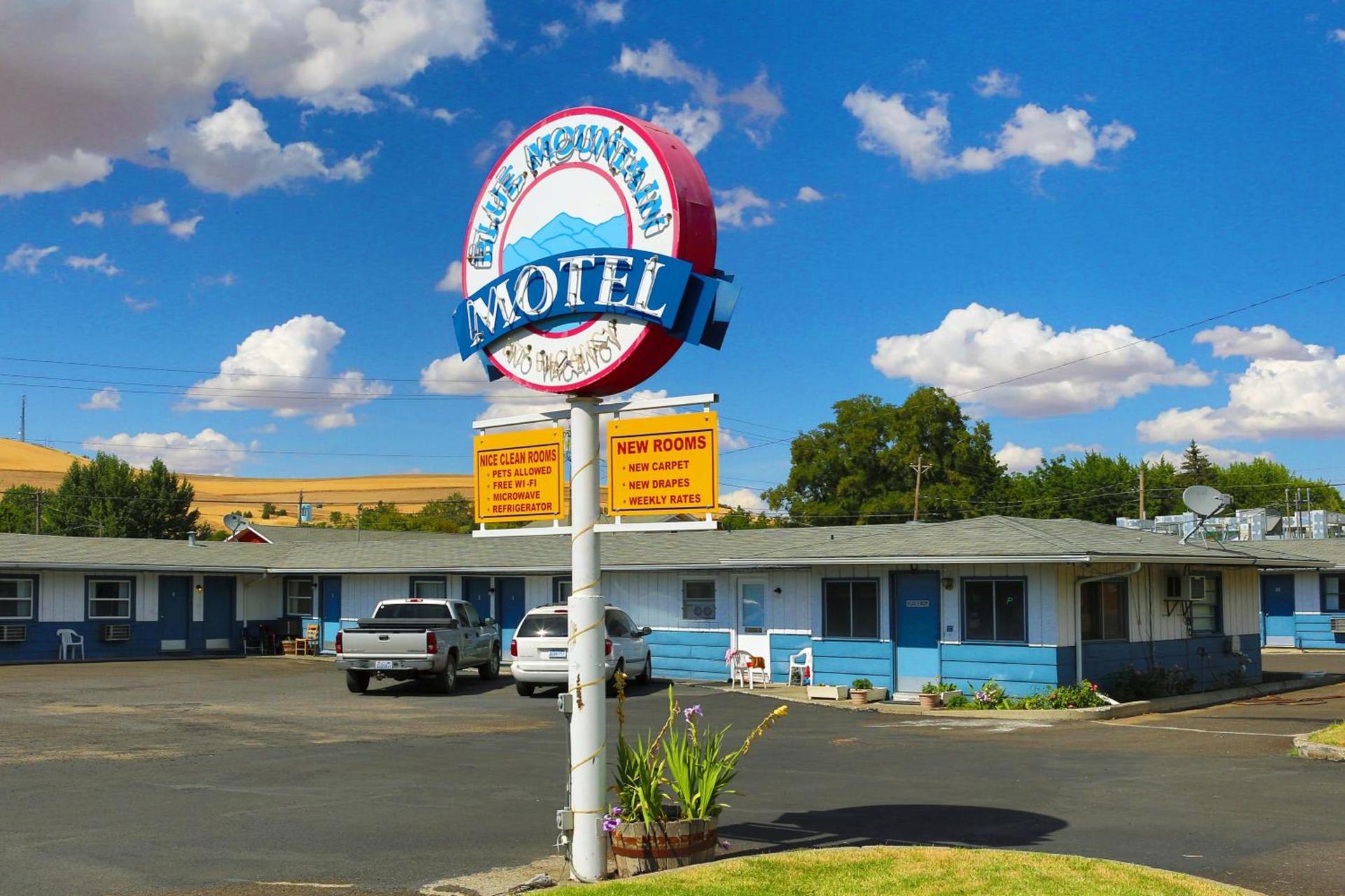 Blue Mountain Motel photo 13