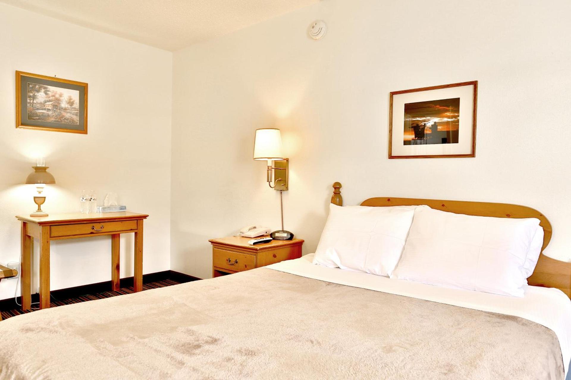 Blue Mountain Motel photo 8