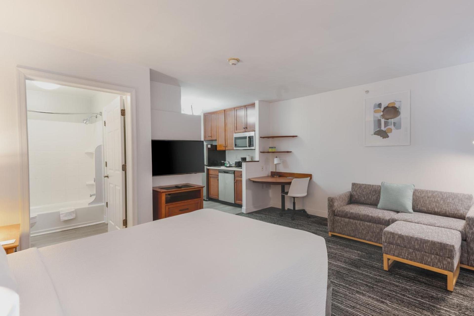 TownePlace Suites Fredericksburg photo 17