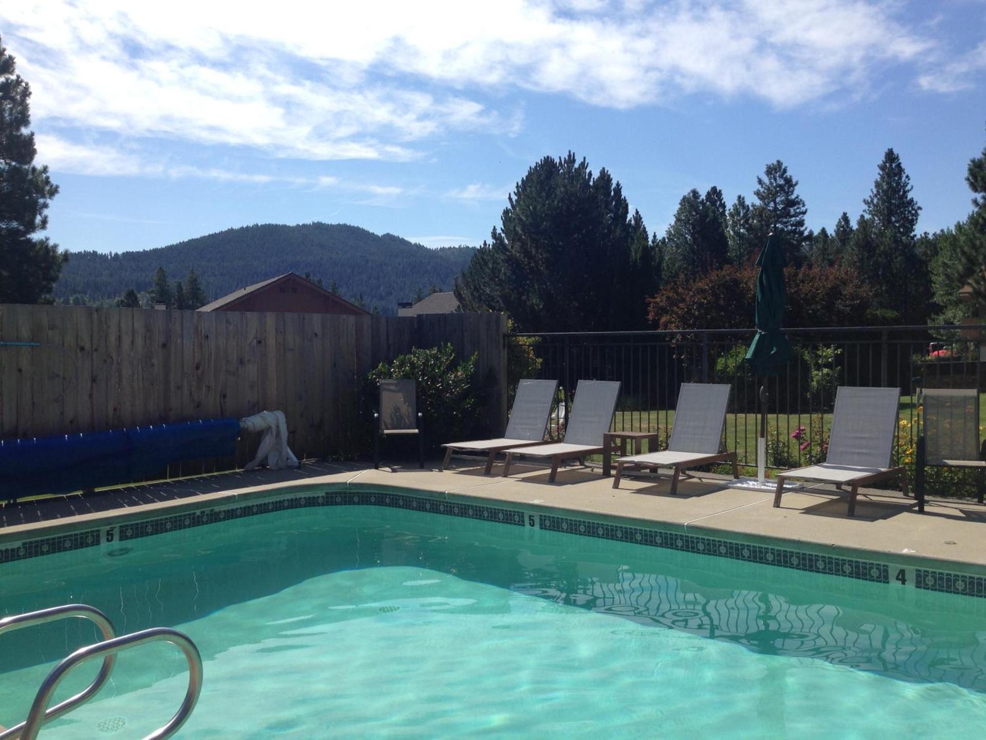Blue Elk Inn photo 56