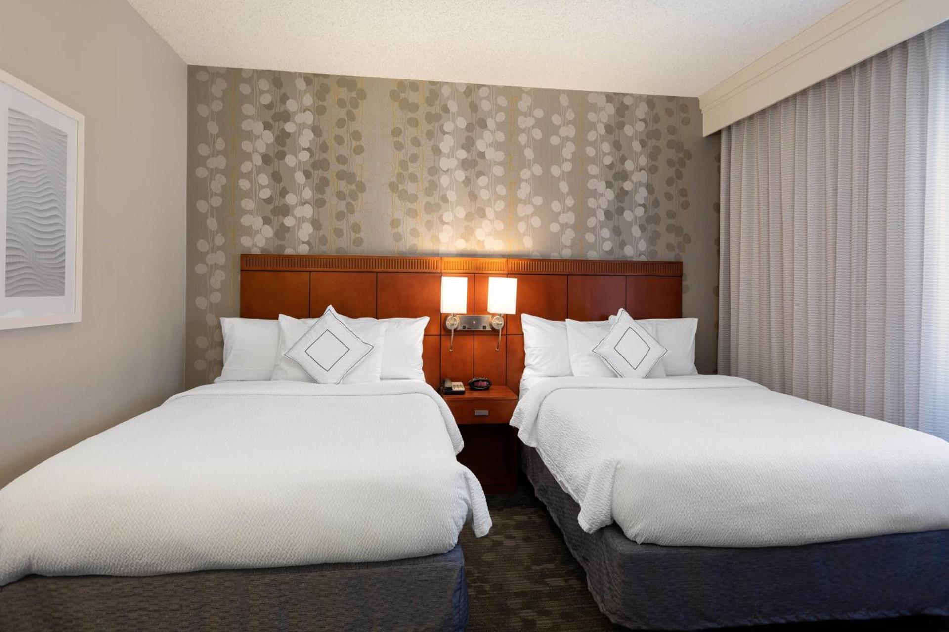 Courtyard by Marriott Dallas-Fort Worth/Bedford photo 34