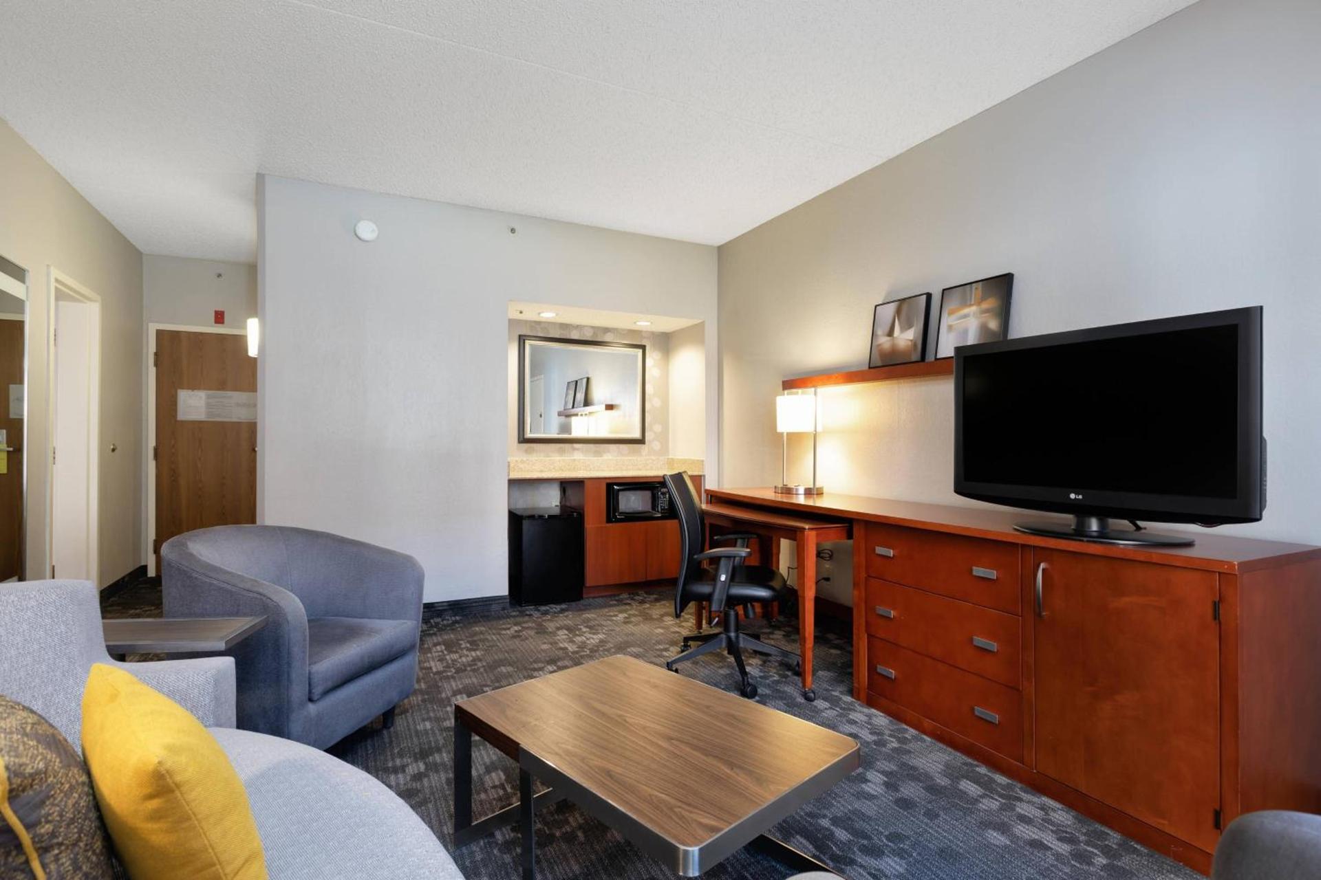 Courtyard by Marriott Dallas-Fort Worth/Bedford photo 45