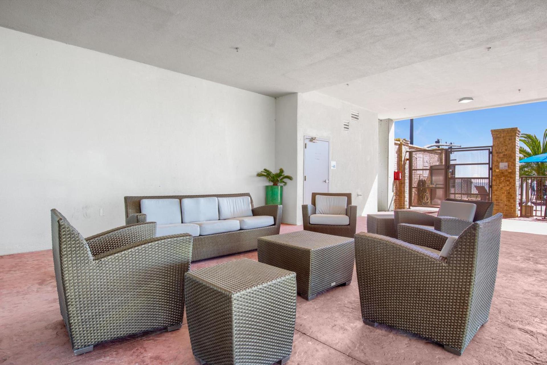 Holiday Inn Express - Gulfport Beach by IHG photo 7