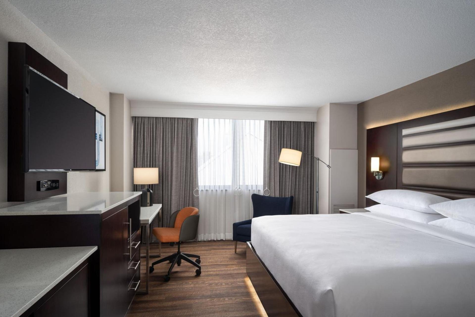 Delta Hotels by Marriott Jacksonville Deerwood photo 36