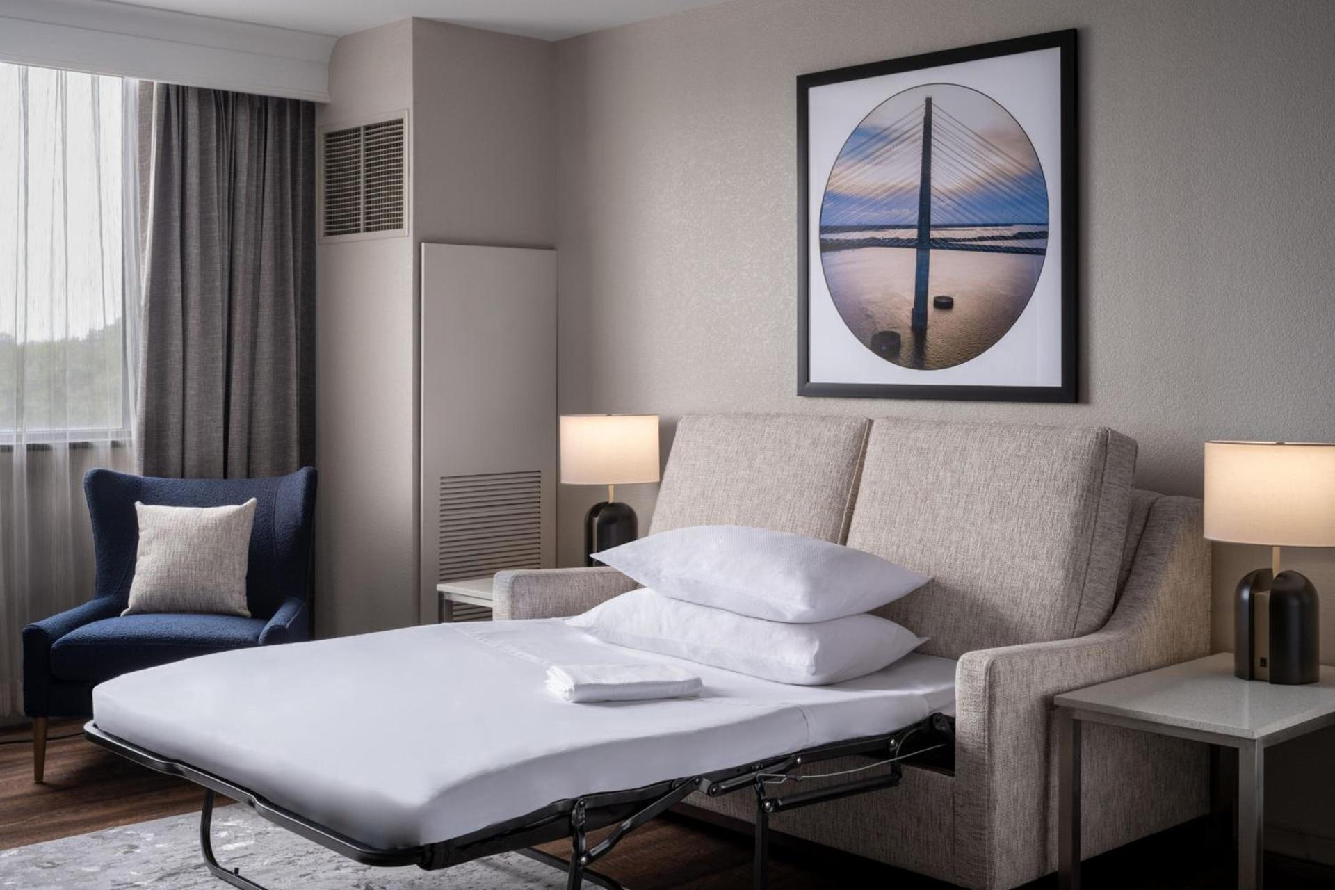 Delta Hotels by Marriott Jacksonville Deerwood photo 42