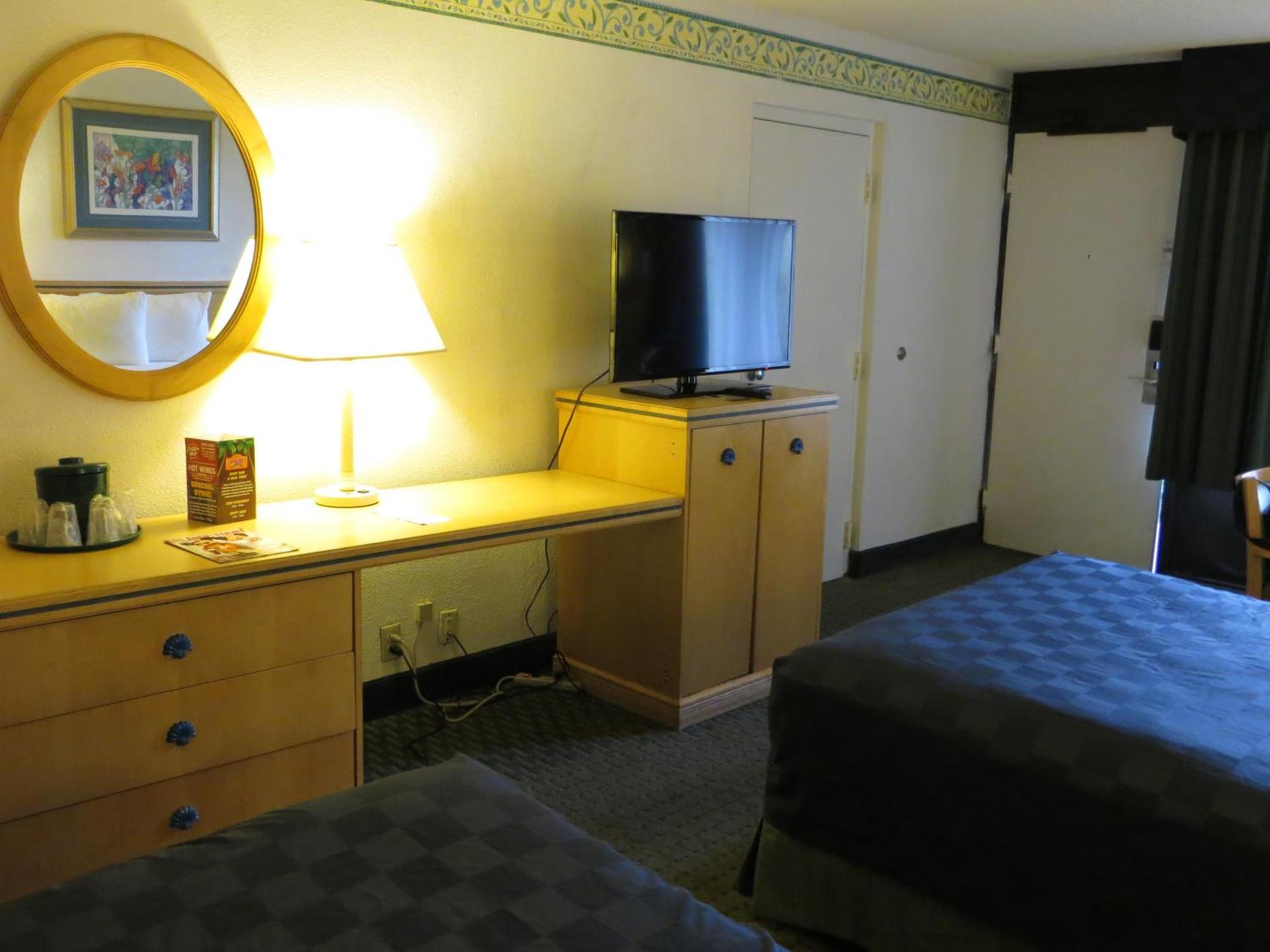 Maingate Lakeside Resort photo 6
