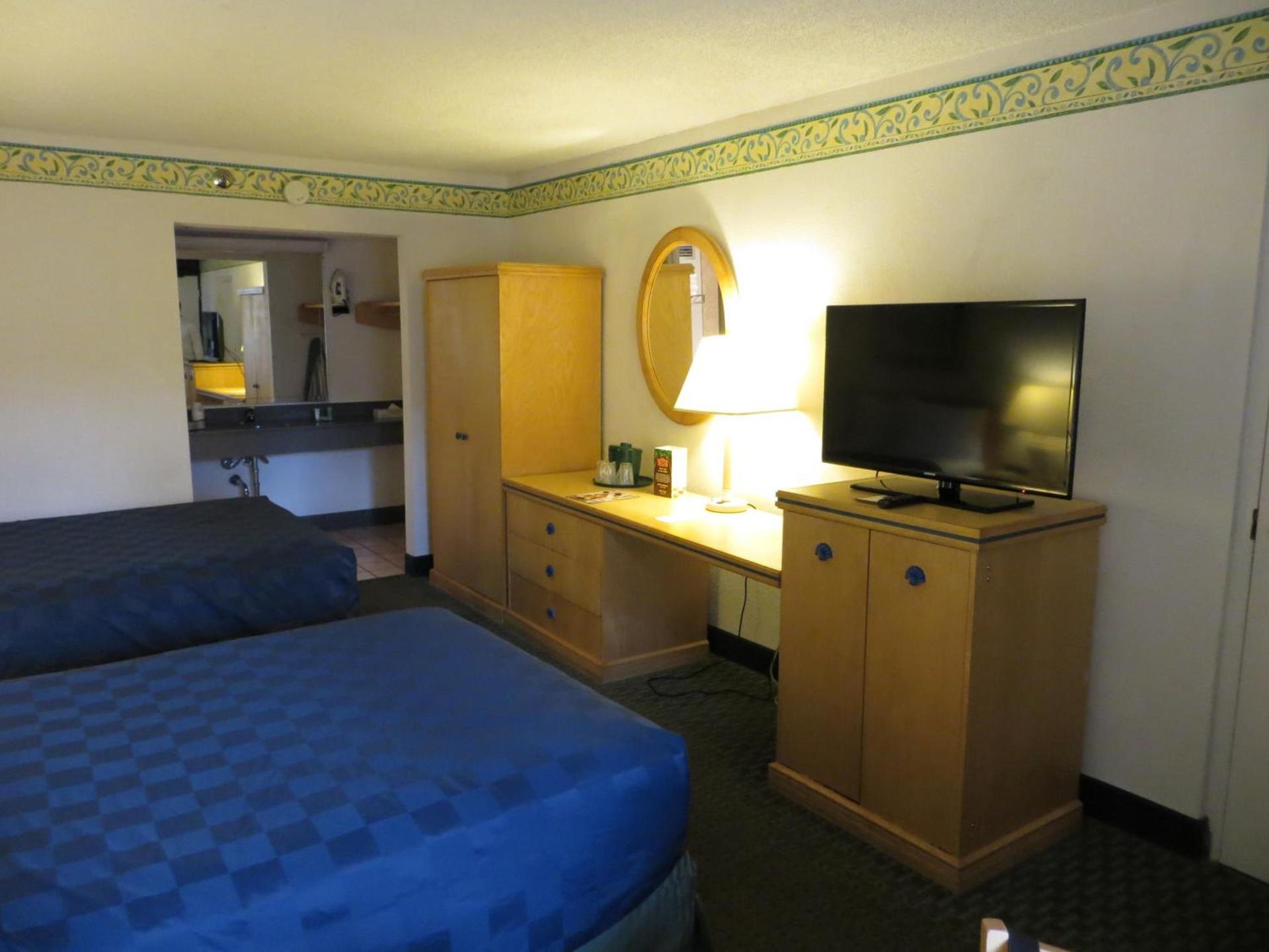 Maingate Lakeside Resort photo 26