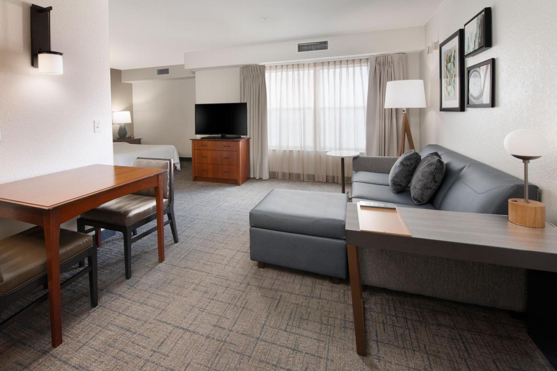 Residence Inn by Marriott Rogers photo 10