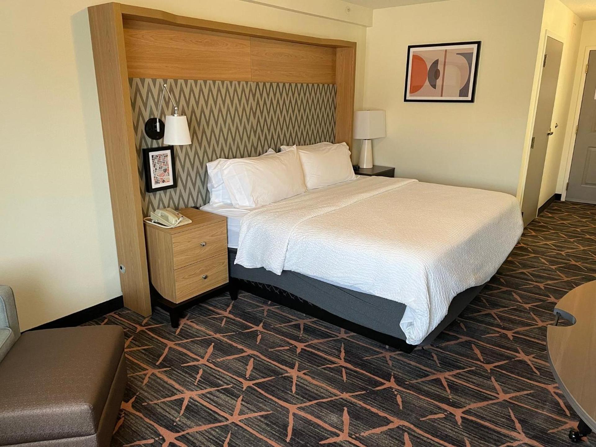 Holiday Inn Redding by IHG photo 41
