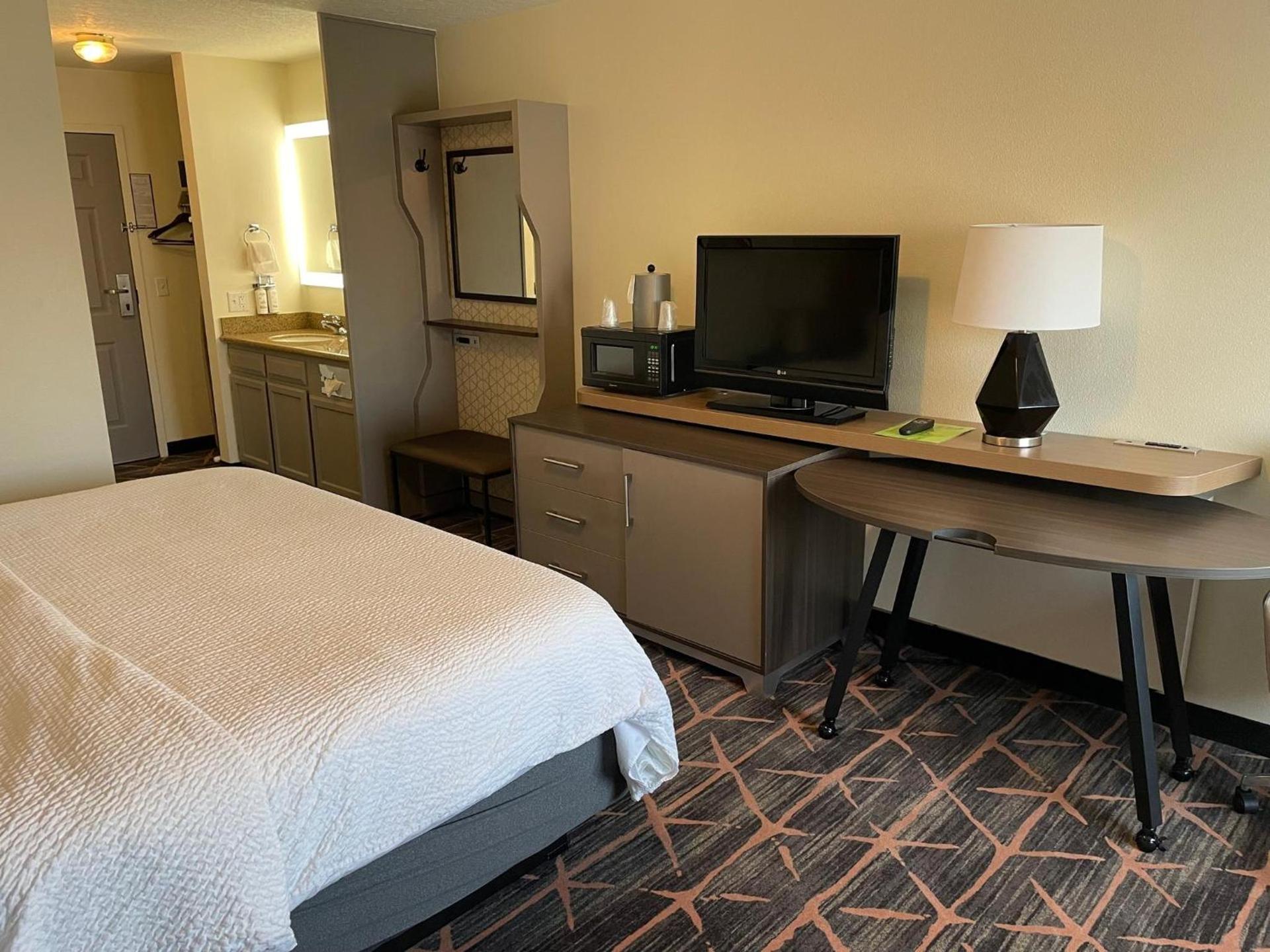 Holiday Inn Redding by IHG photo 48