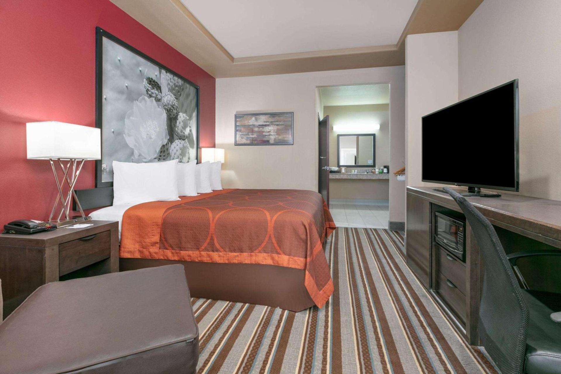 Super 8 by Wyndham Karnes City photo 19