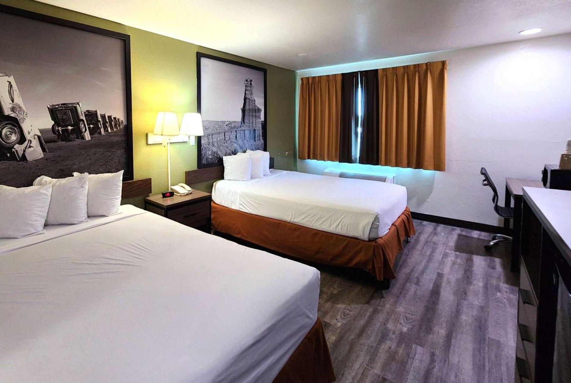 Super 8 by Wyndham Austin North/University Area photo 10
