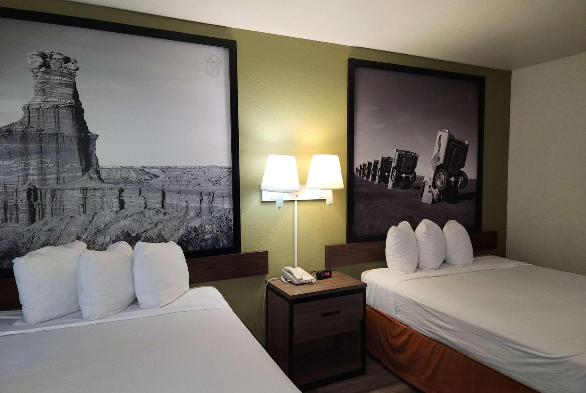Super 8 by Wyndham Austin North/University Area photo 18