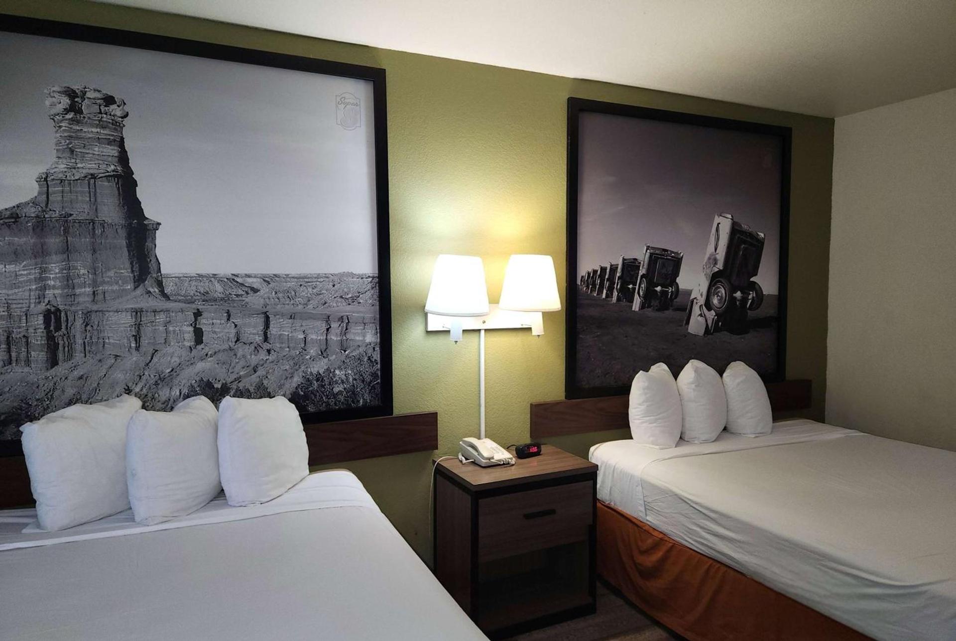 Super 8 by Wyndham Austin North/University Area photo 19