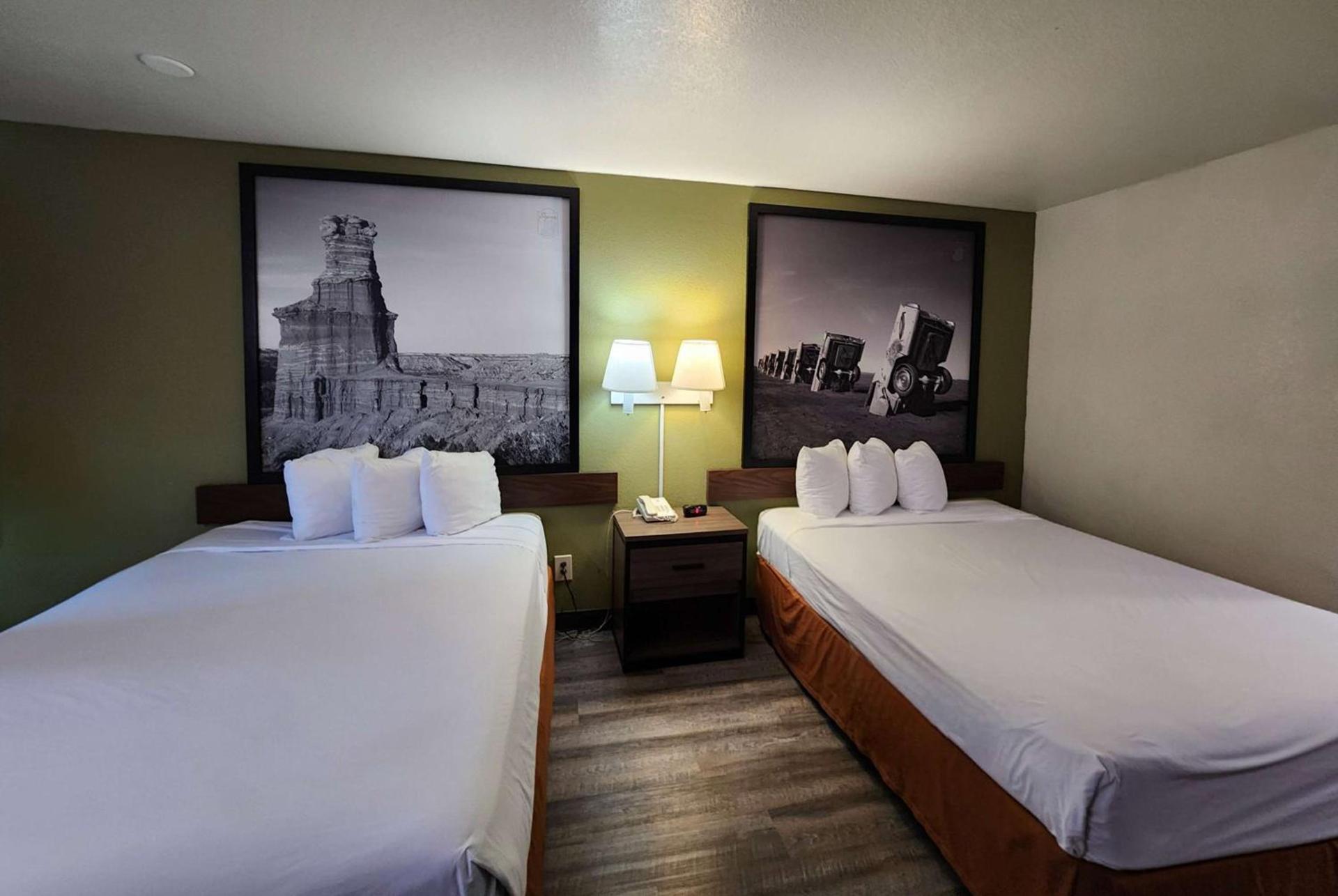 Super 8 by Wyndham Austin North/University Area photo 22