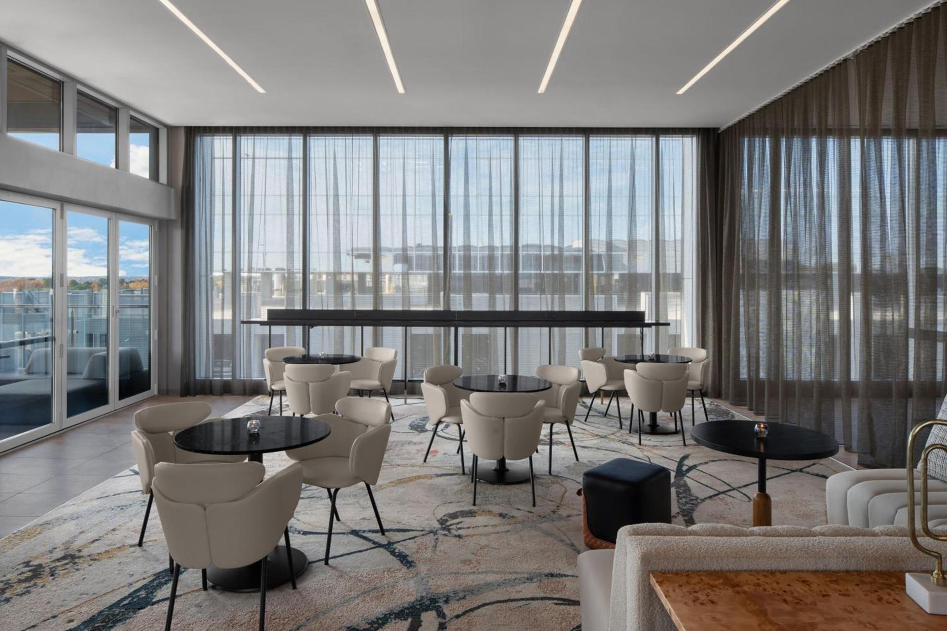 AC Hotel by Marriott Raleigh North Hills photo 25