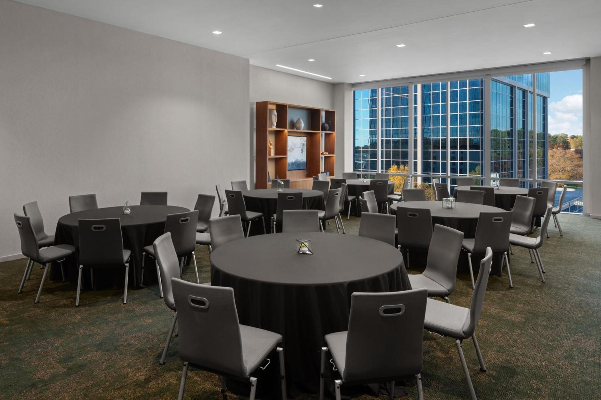 AC Hotel by Marriott Raleigh North Hills photo 44
