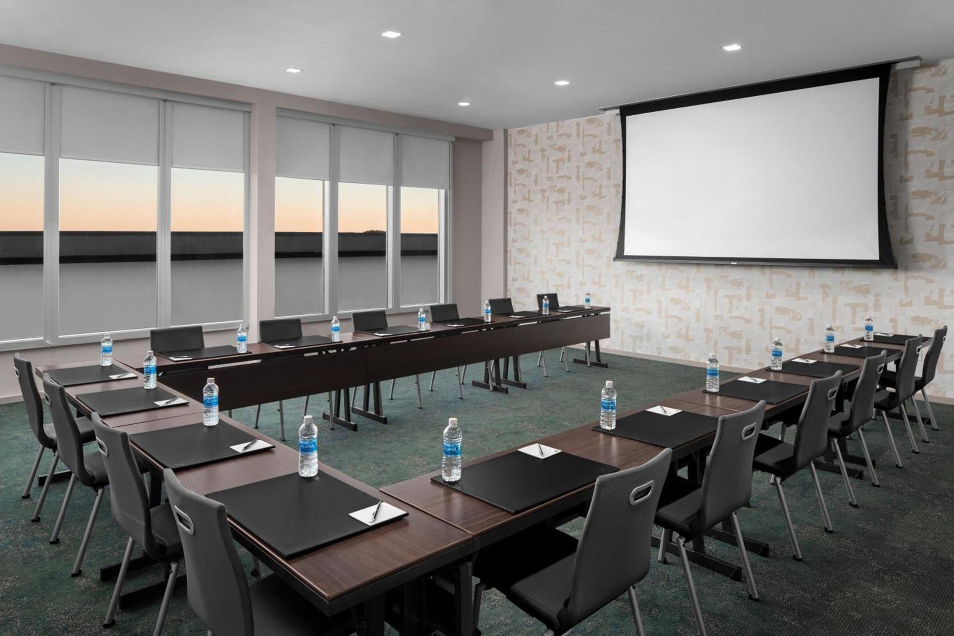 AC Hotel by Marriott Raleigh North Hills photo 46