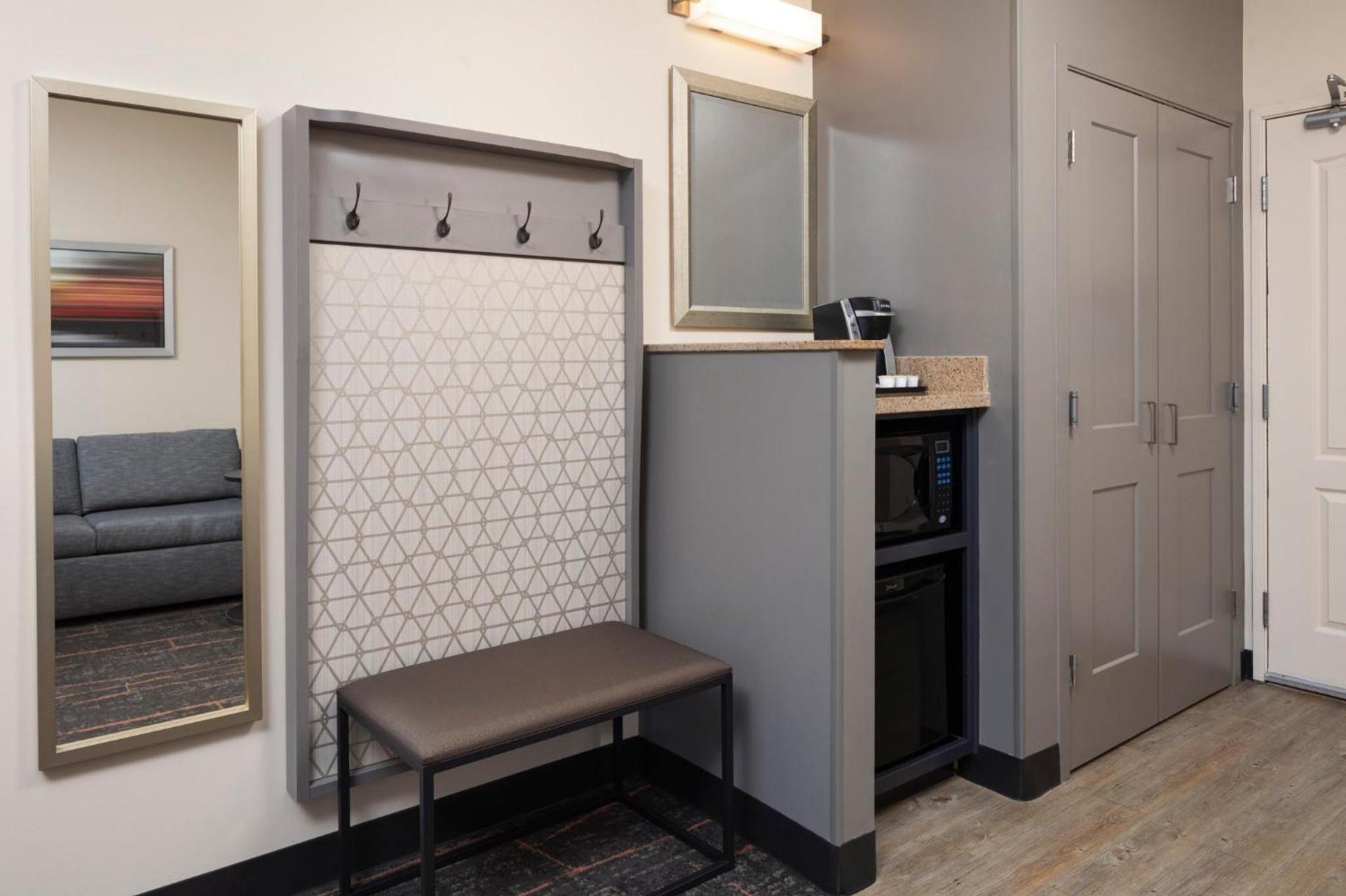 Holiday Inn Hotel & Suites Maple Grove Northwest Minneapolis-Arbor Lakes by IHG photo 25