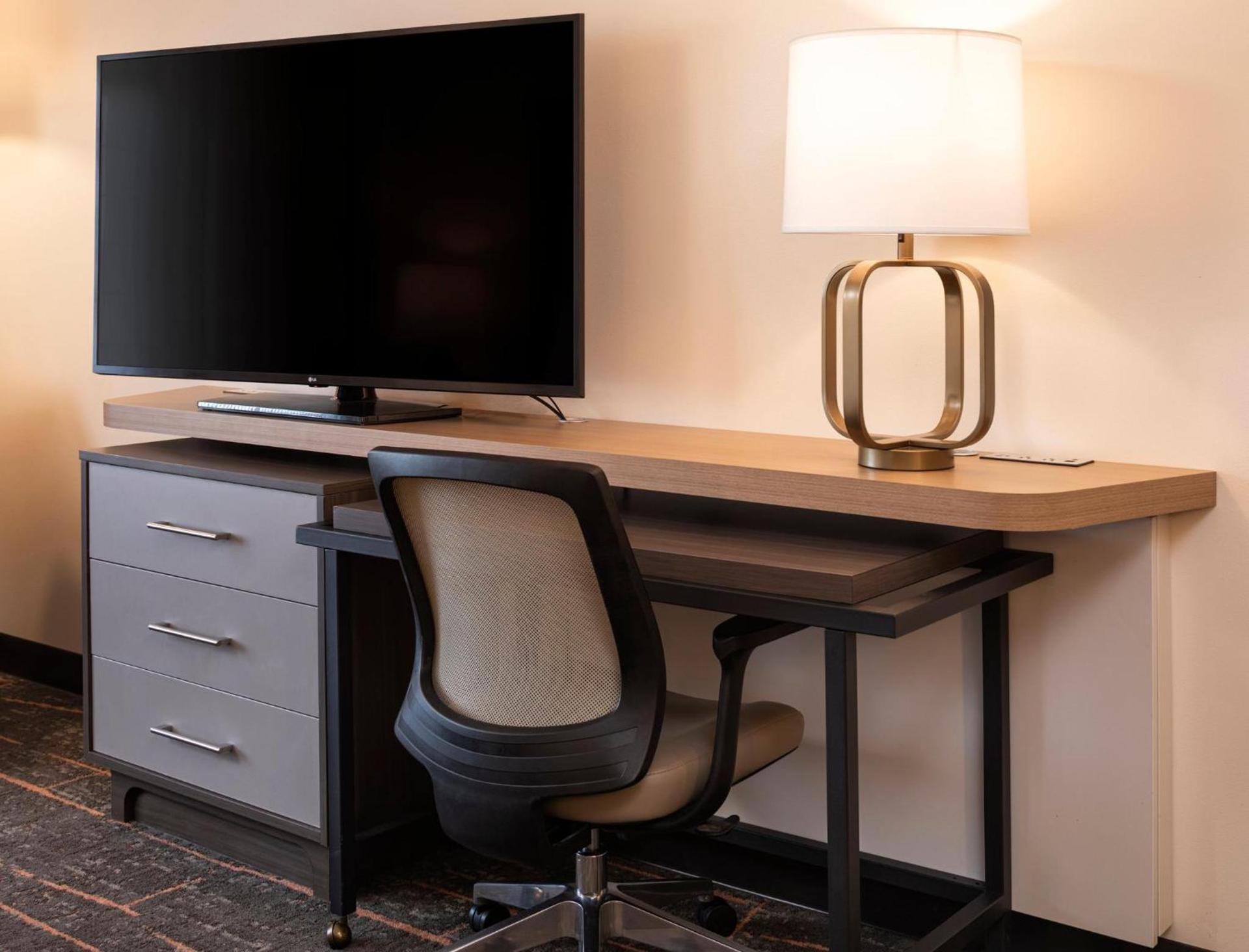 Holiday Inn Hotel & Suites Maple Grove Northwest Minneapolis-Arbor Lakes by IHG photo 27