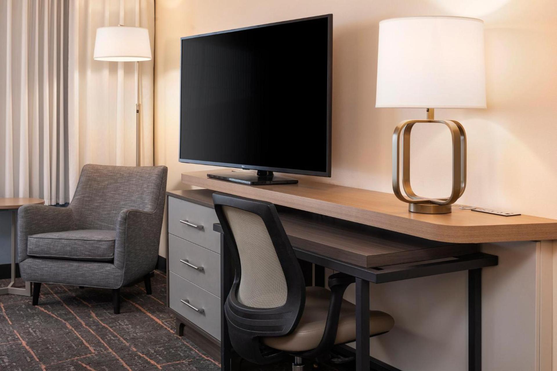 Holiday Inn Hotel & Suites Maple Grove Northwest Minneapolis-Arbor Lakes by IHG photo 33