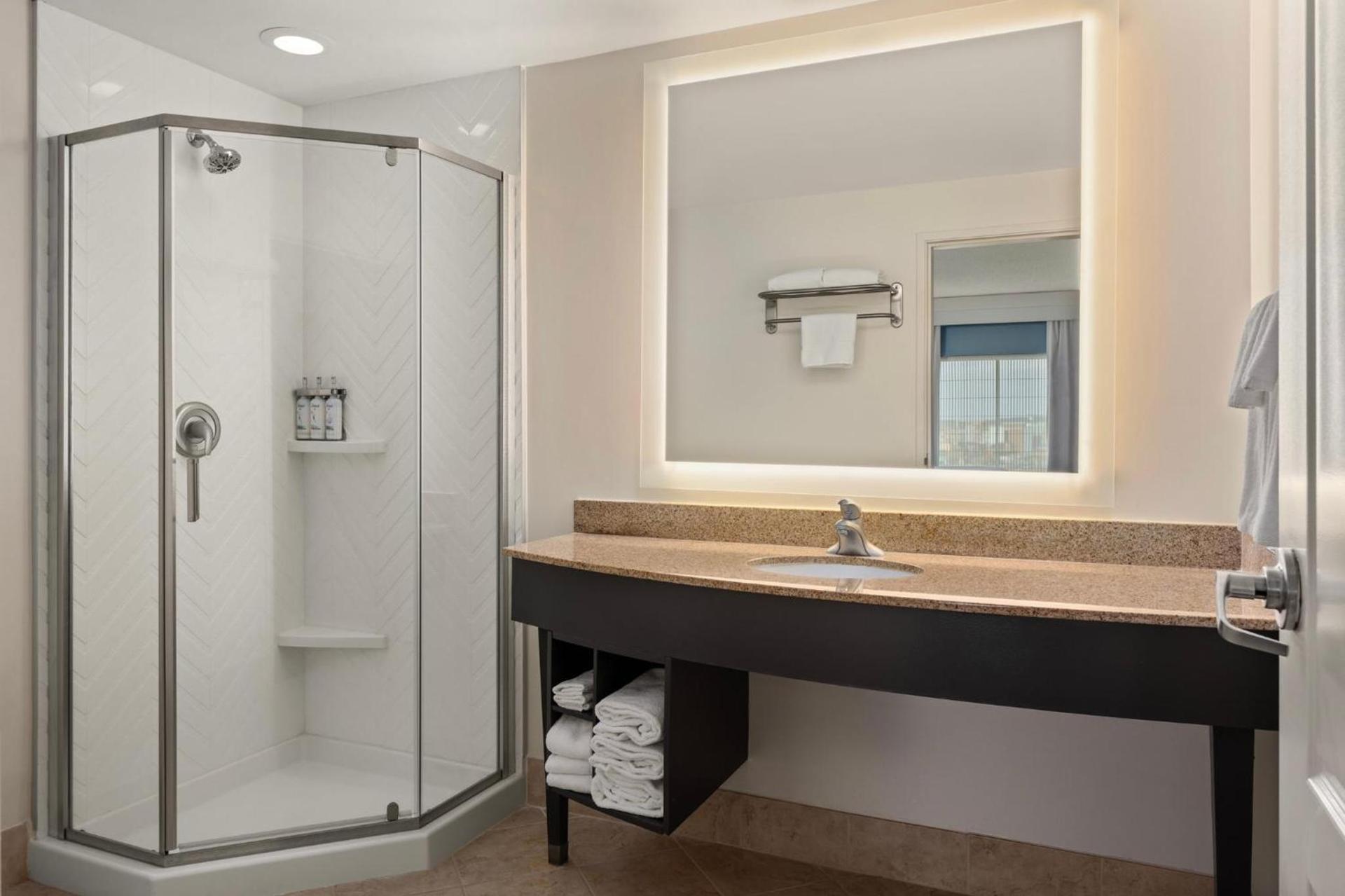Holiday Inn Hotel & Suites Maple Grove Northwest Minneapolis-Arbor Lakes by IHG photo 38