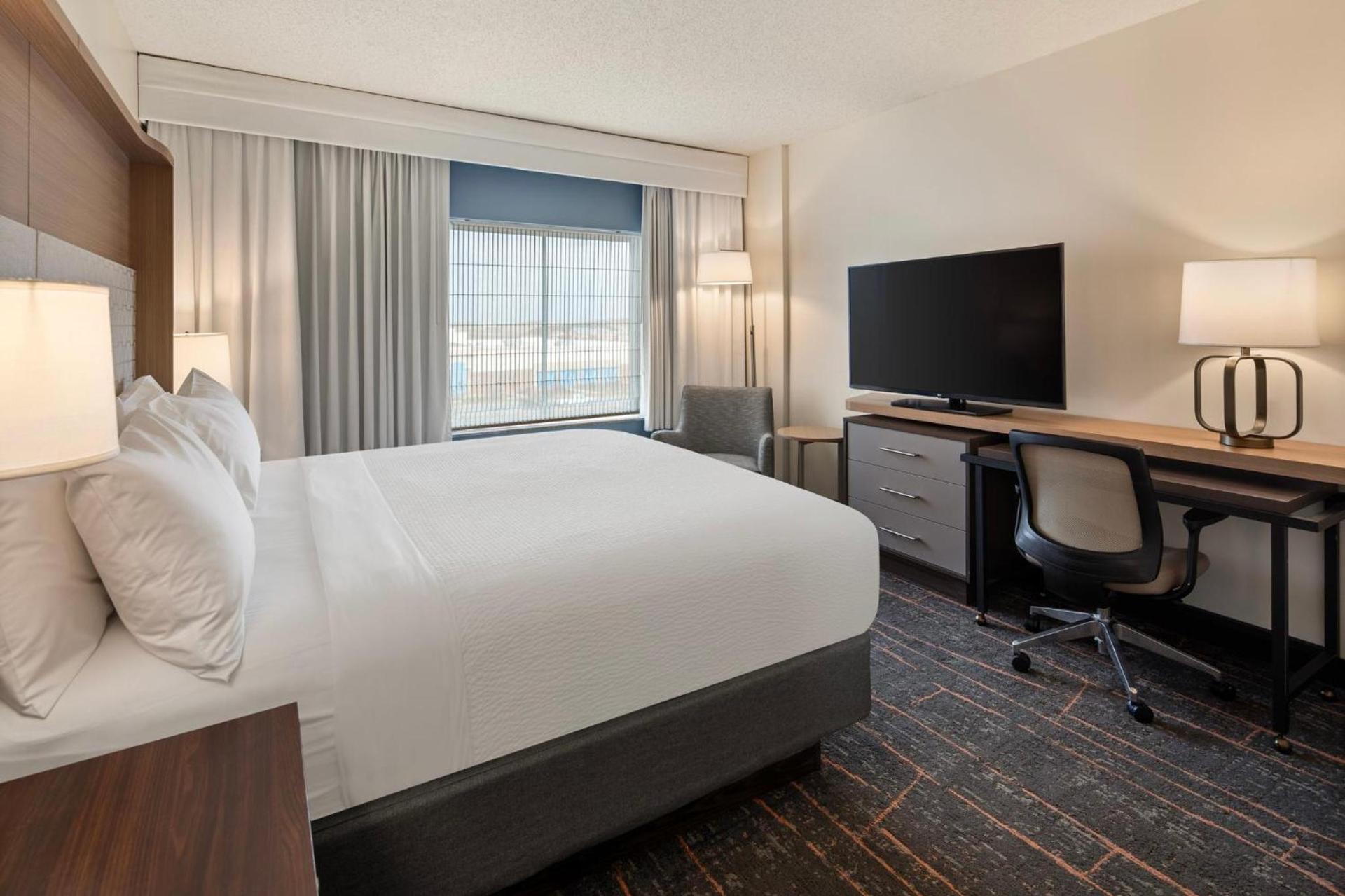Holiday Inn Hotel & Suites Maple Grove Northwest Minneapolis-Arbor Lakes by IHG photo 61
