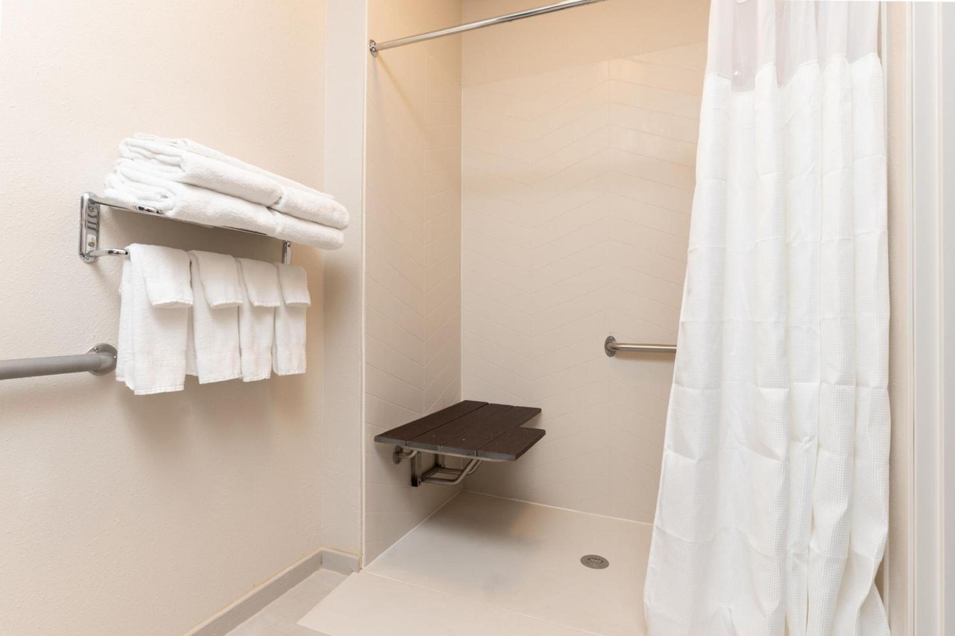 Fairfield Inn & Suites by Marriott Spearfish photo 16