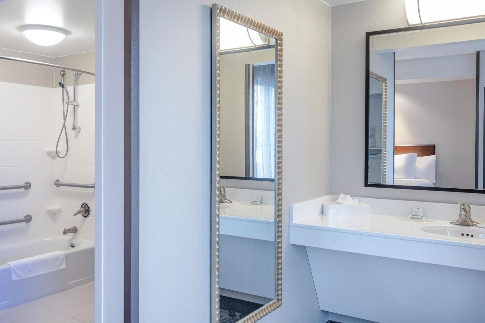 SpringHill Suites Terre Haute photo 16