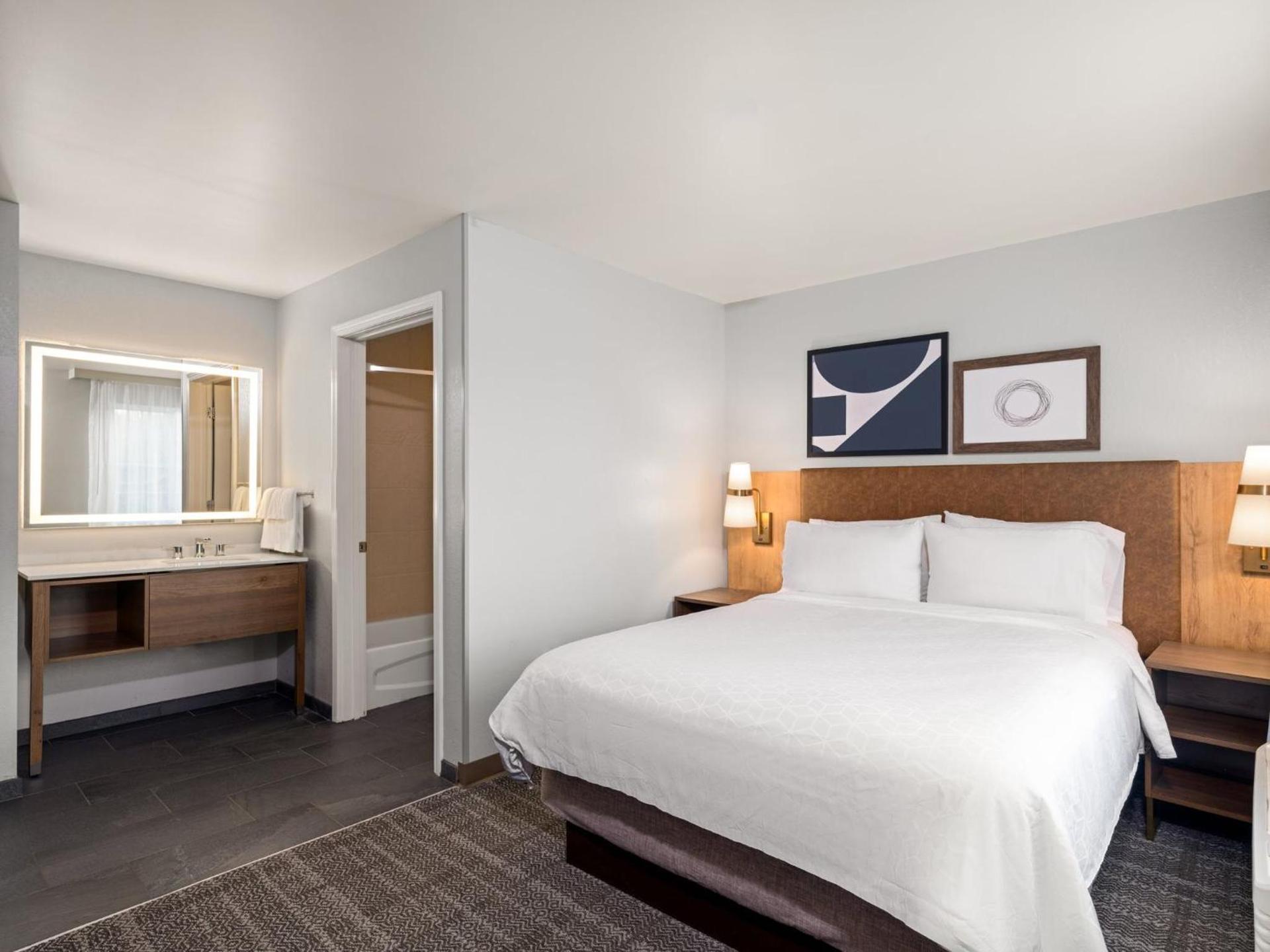 Staybridge Suites Rochester University by IHG photo 71