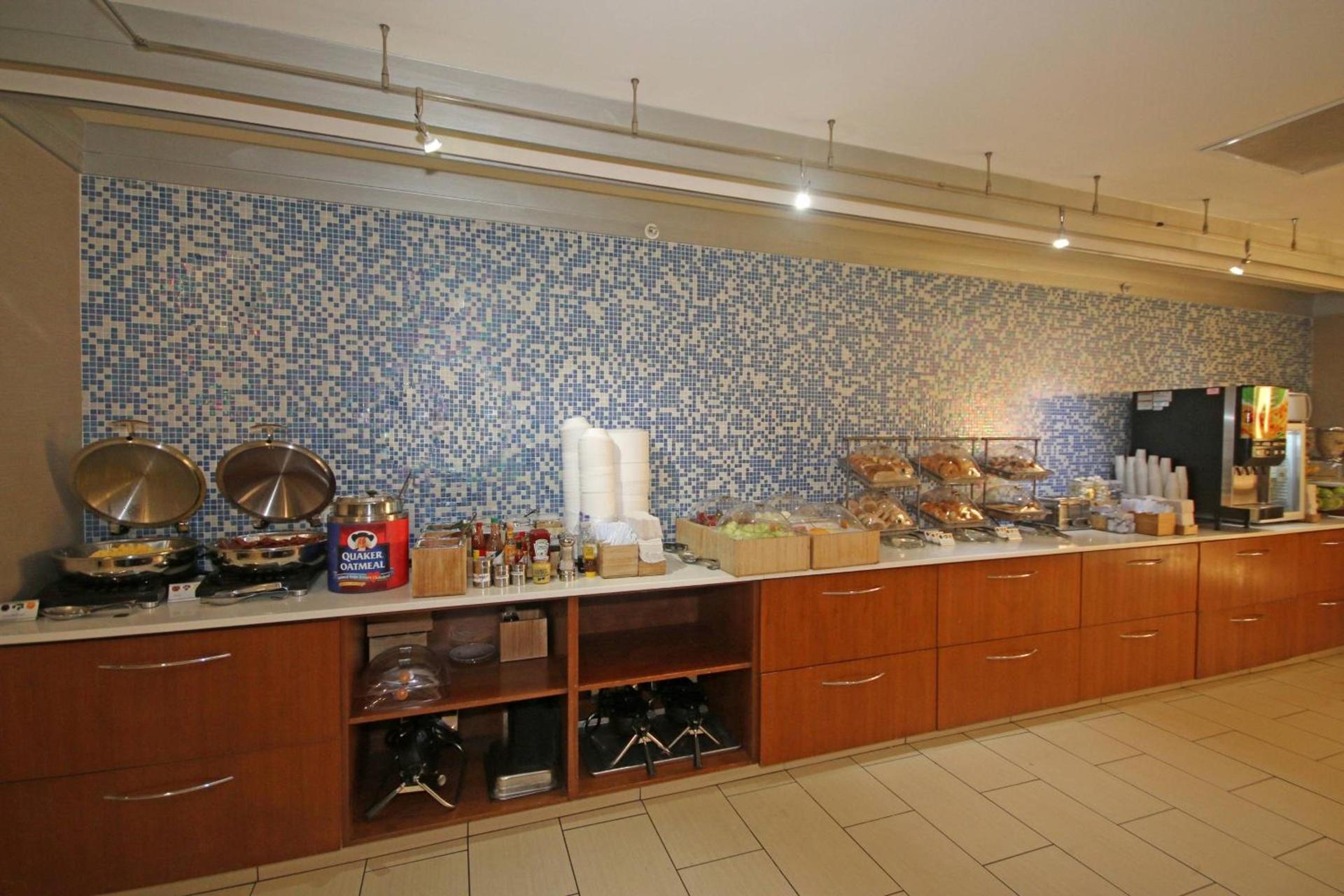 SpringHill Suites by Marriott Charleston North photo 9