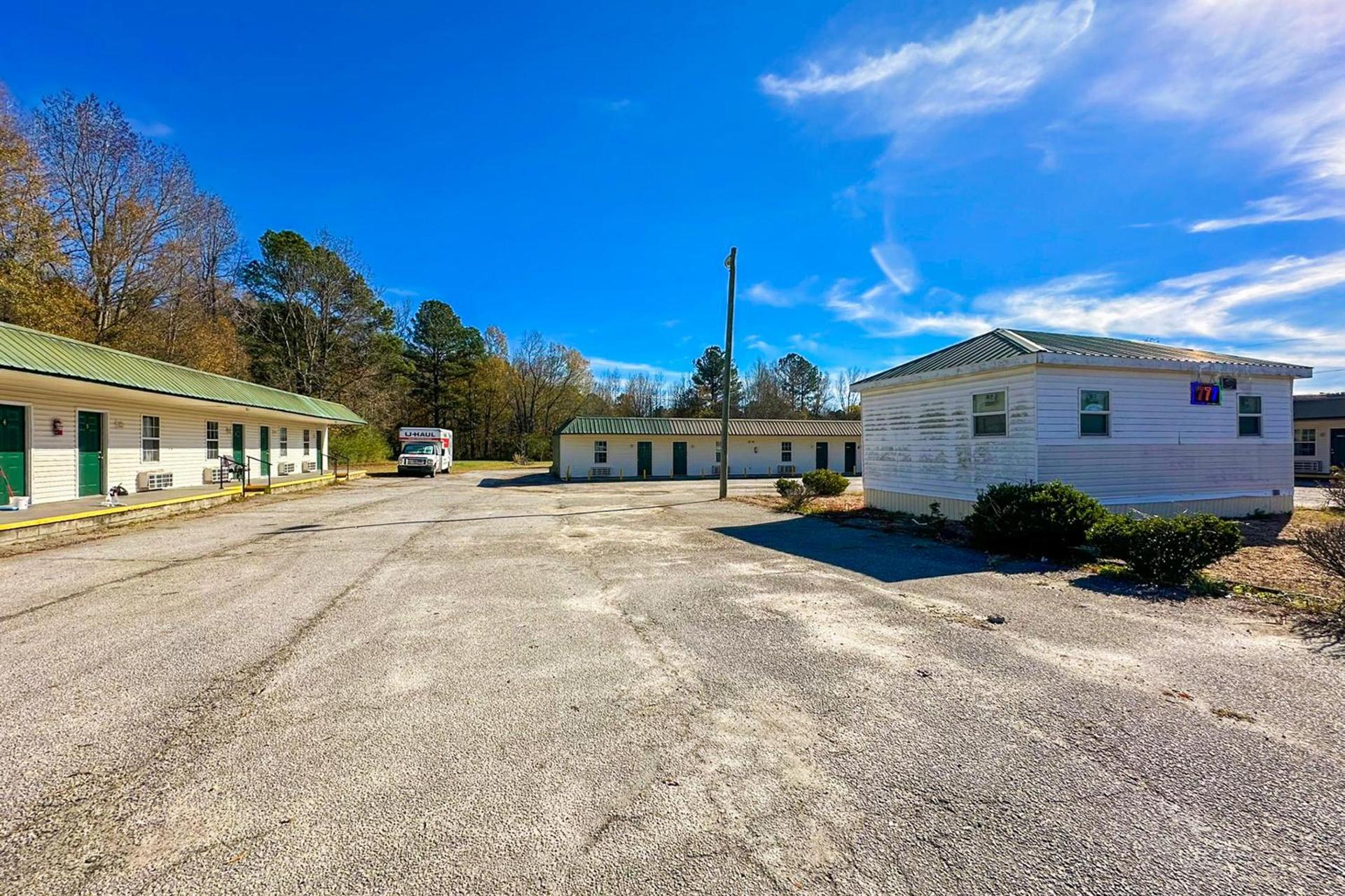 Sparta Seven Motel By OYO near Milledgeville photo 20