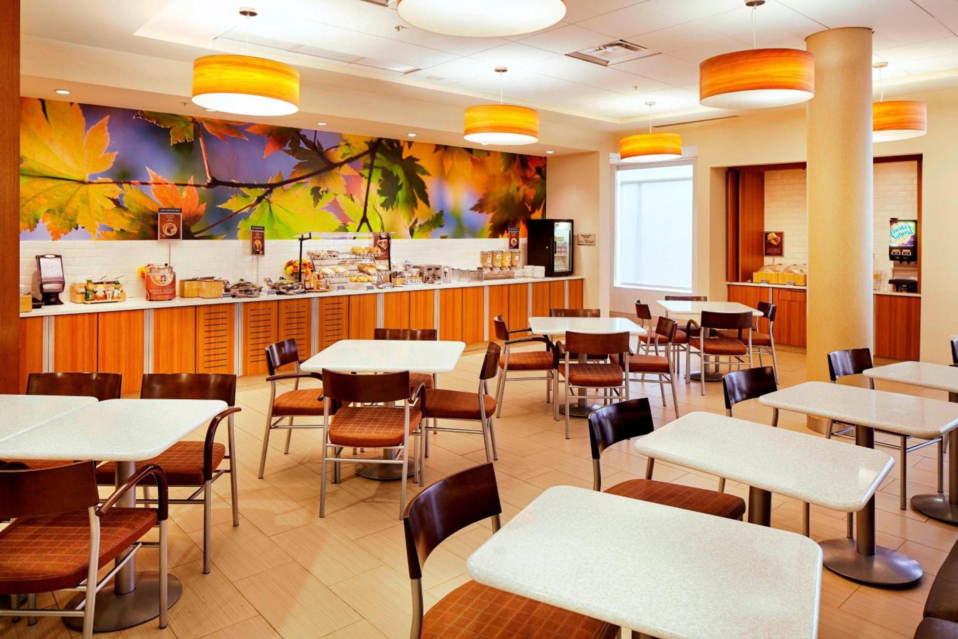 SpringHill Suites by Marriott Pittsburgh Latrobe photo 17