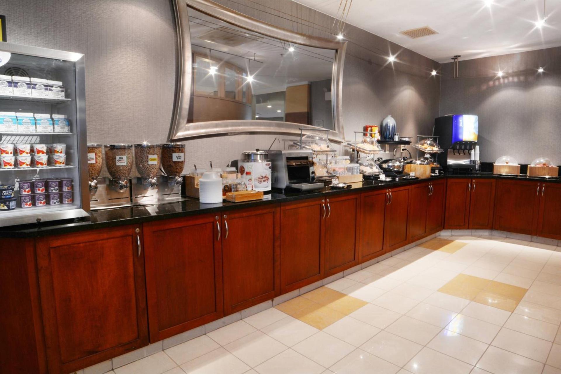 SpringHill Suites Dulles Airport photo 17