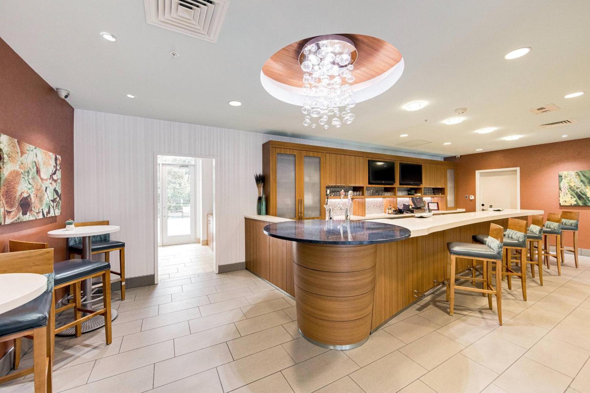 SpringHill Suites by Marriott Houston The Woodlands photo 4