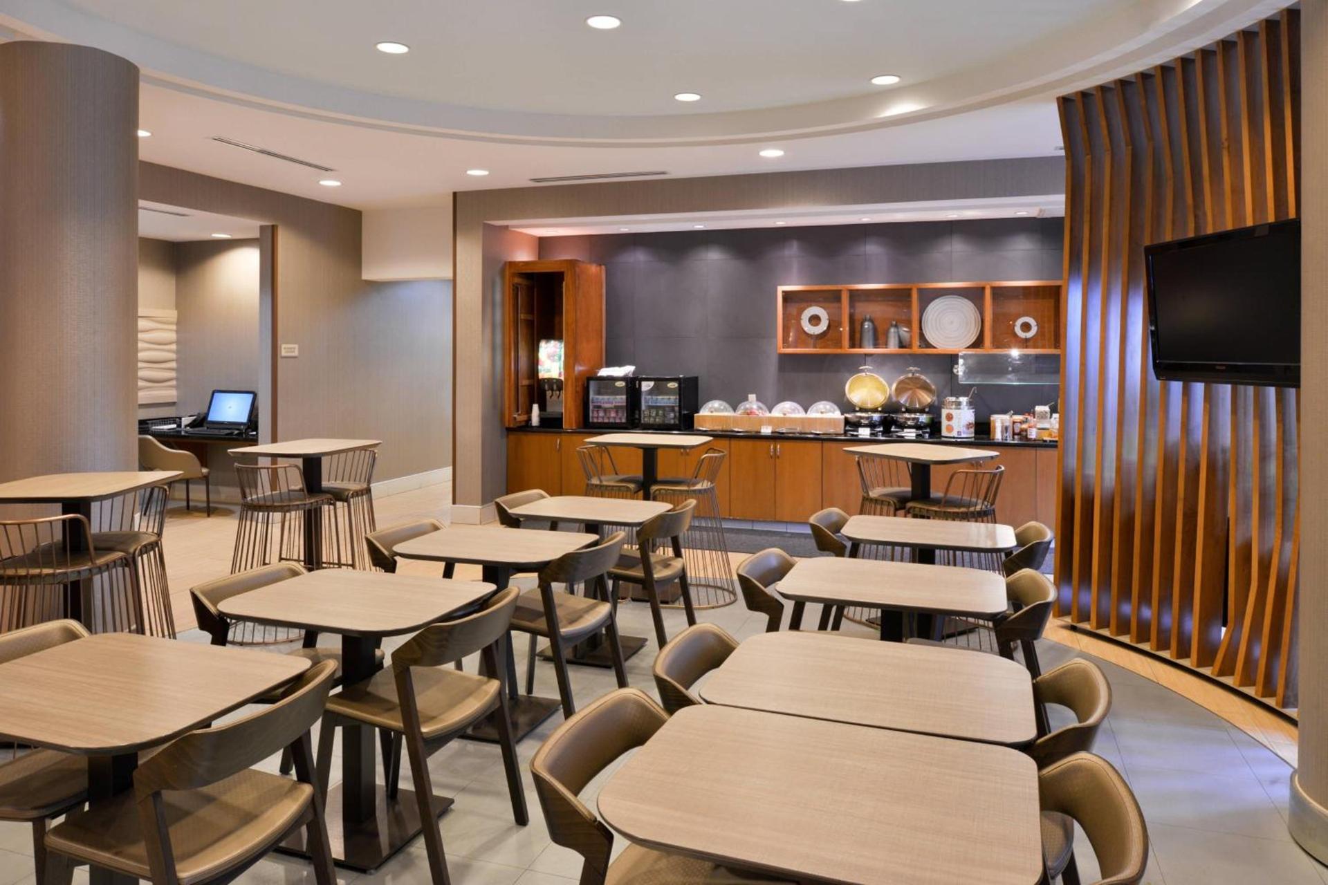 SpringHill Suites by Marriott Corona Riverside photo 17