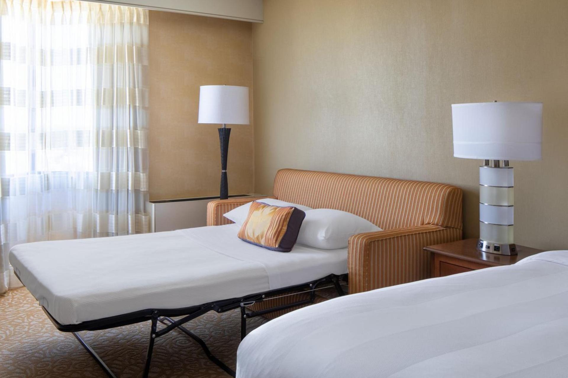 The Lincoln Marriott Cornhusker Hotel photo 15