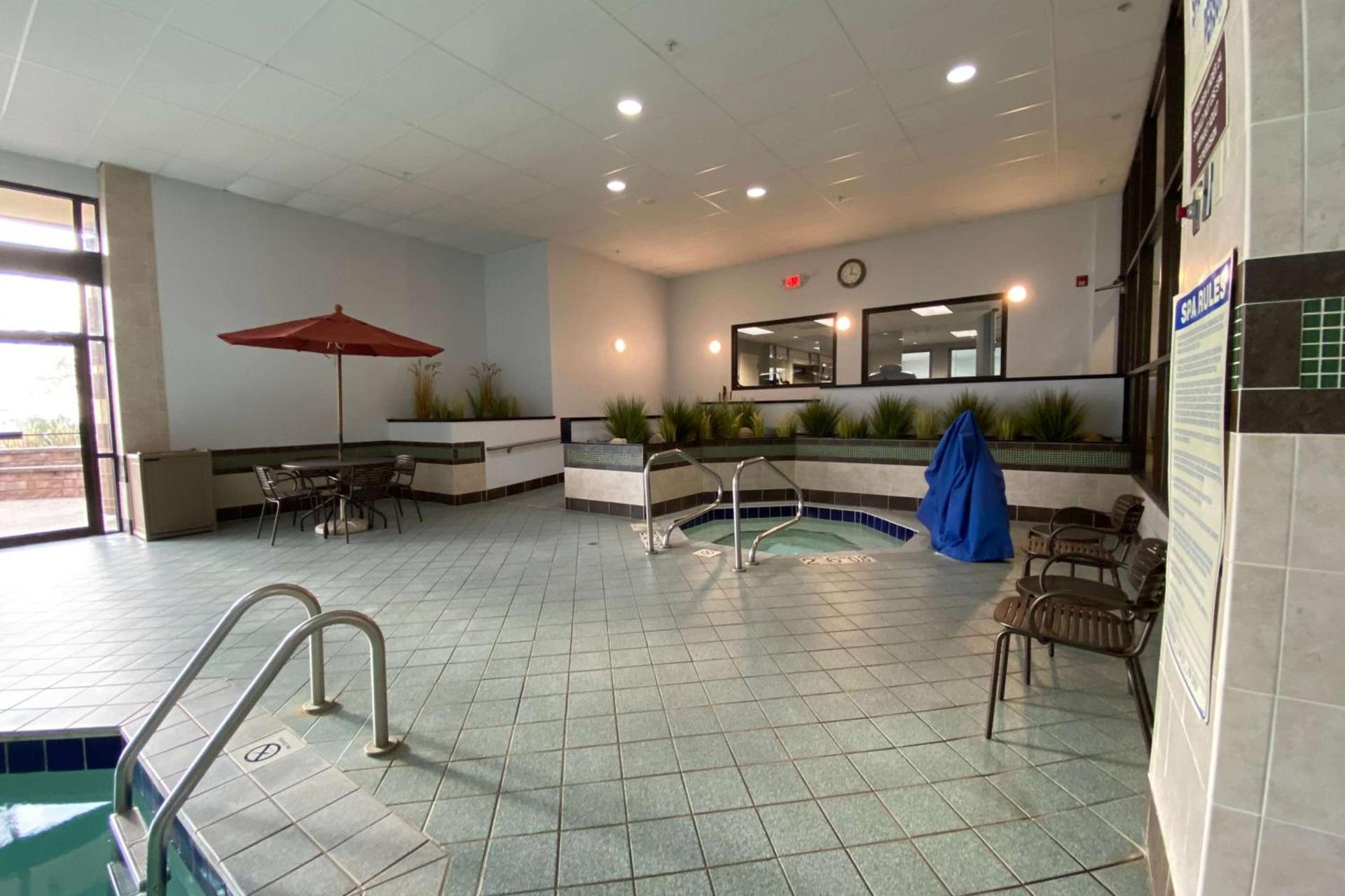 Wyndham Minneapolis South Burnsville photo 3
